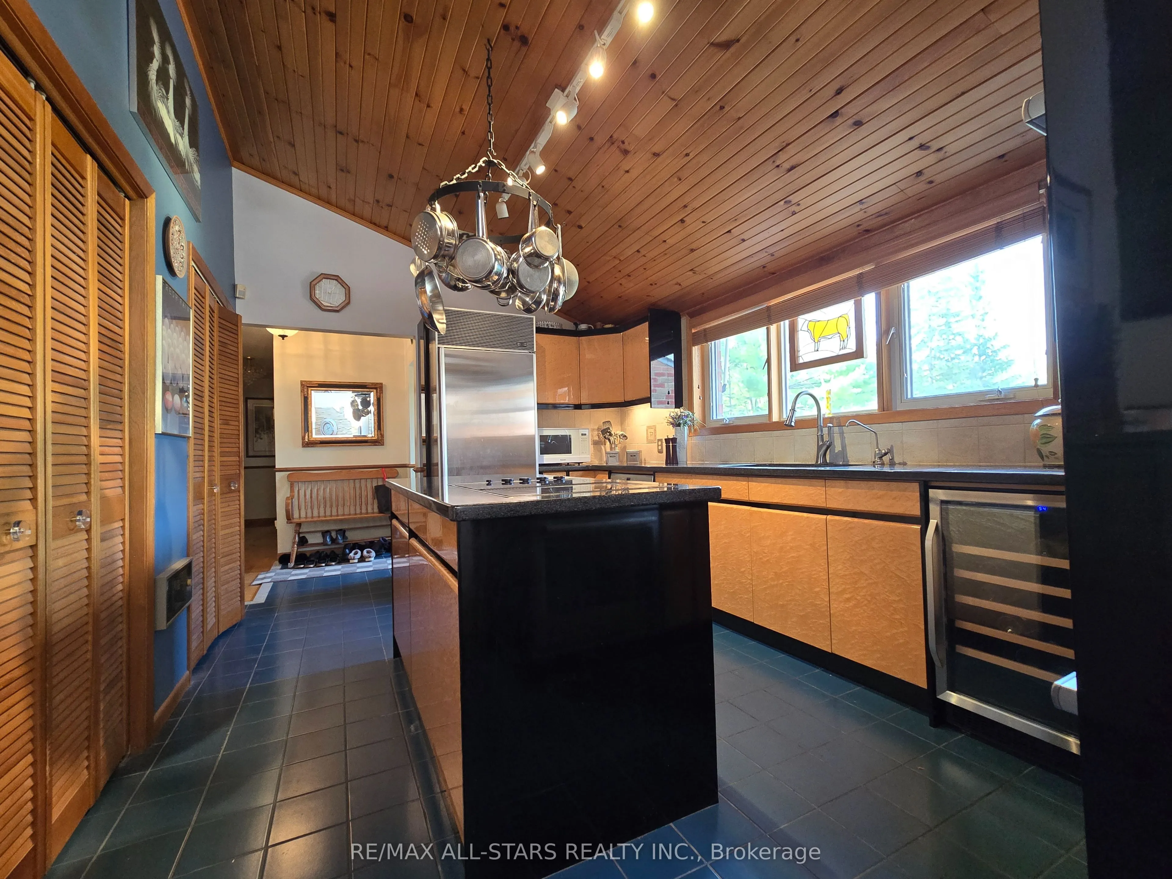 321 Rabys Shore Drive