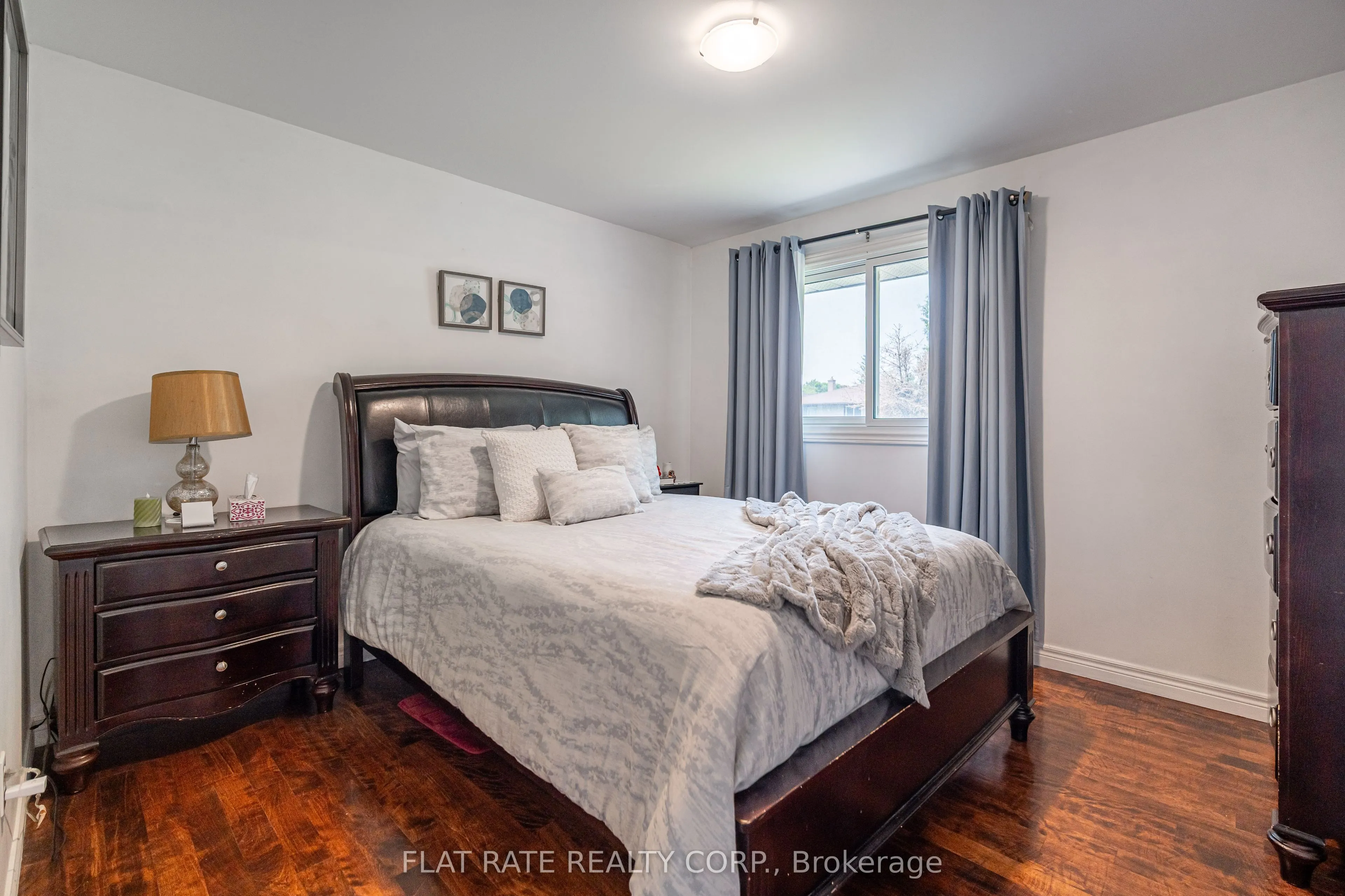 1733 Stewartcroft Crescent