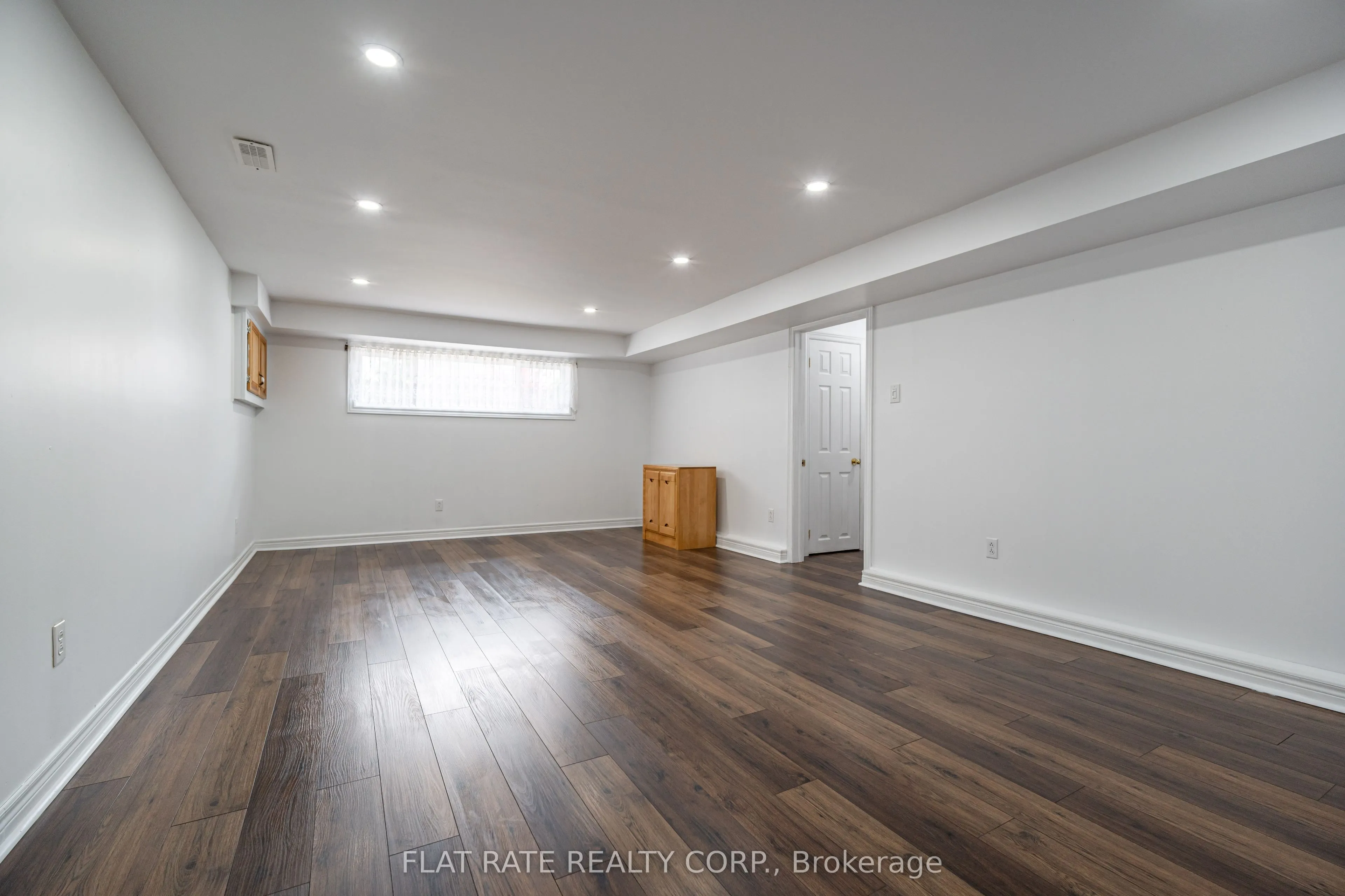 1733 Stewartcroft Crescent