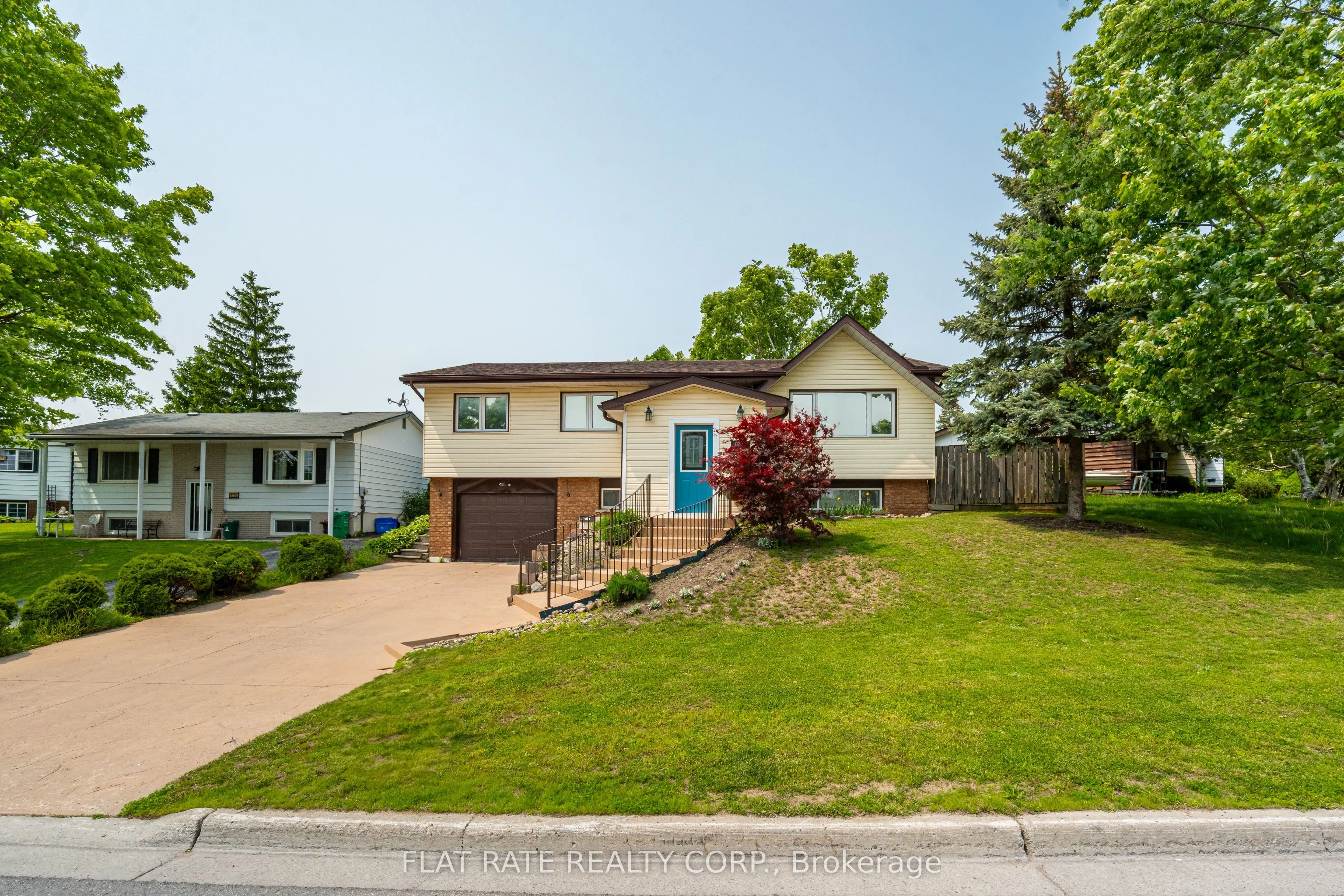 1733 Stewartcroft Crescent