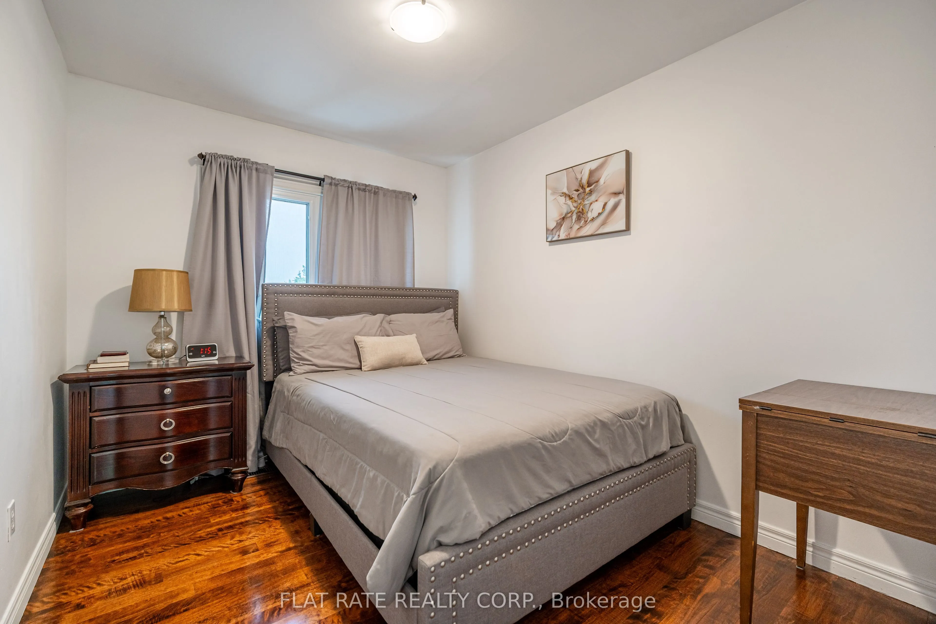 1733 Stewartcroft Crescent