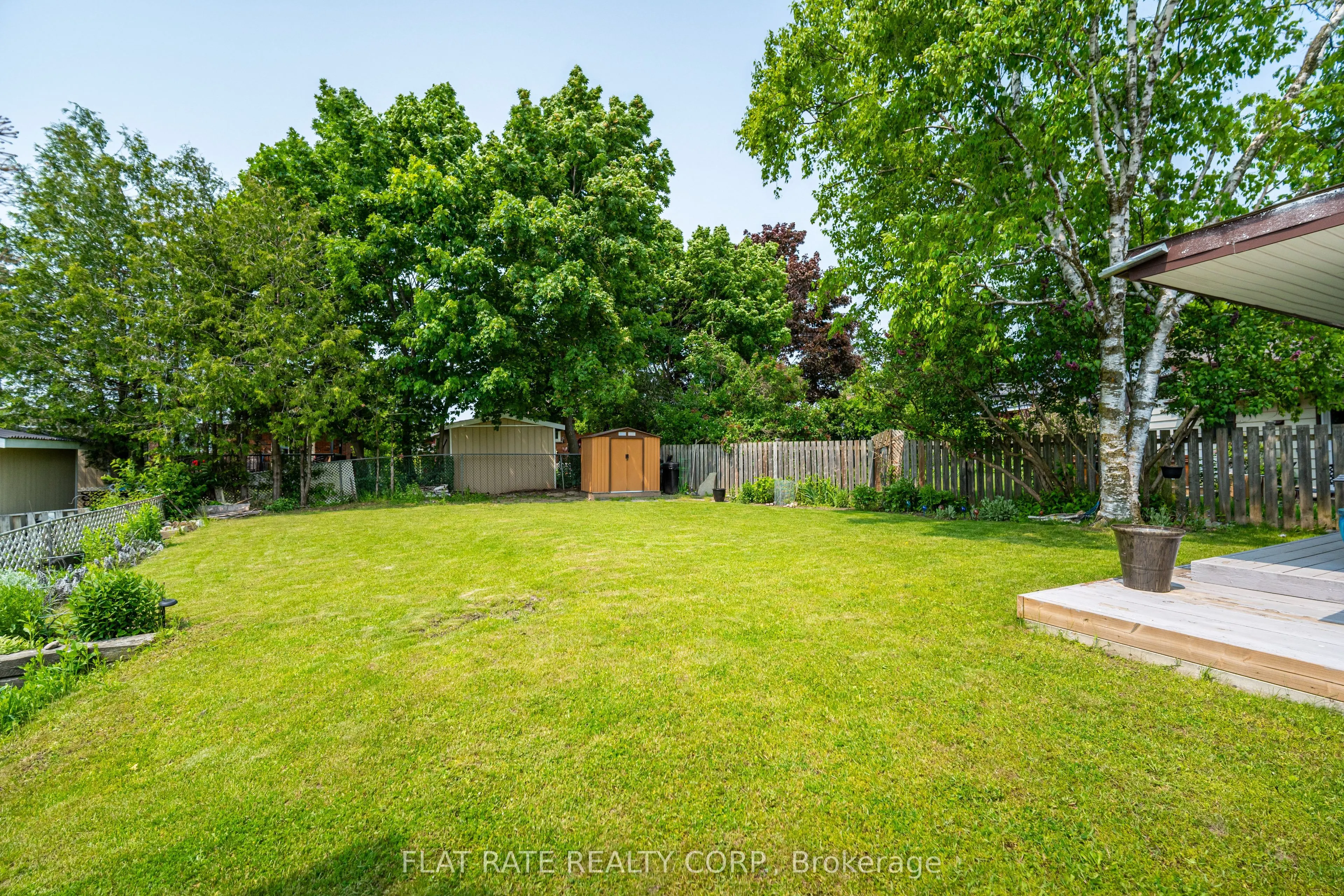 1733 Stewartcroft Crescent