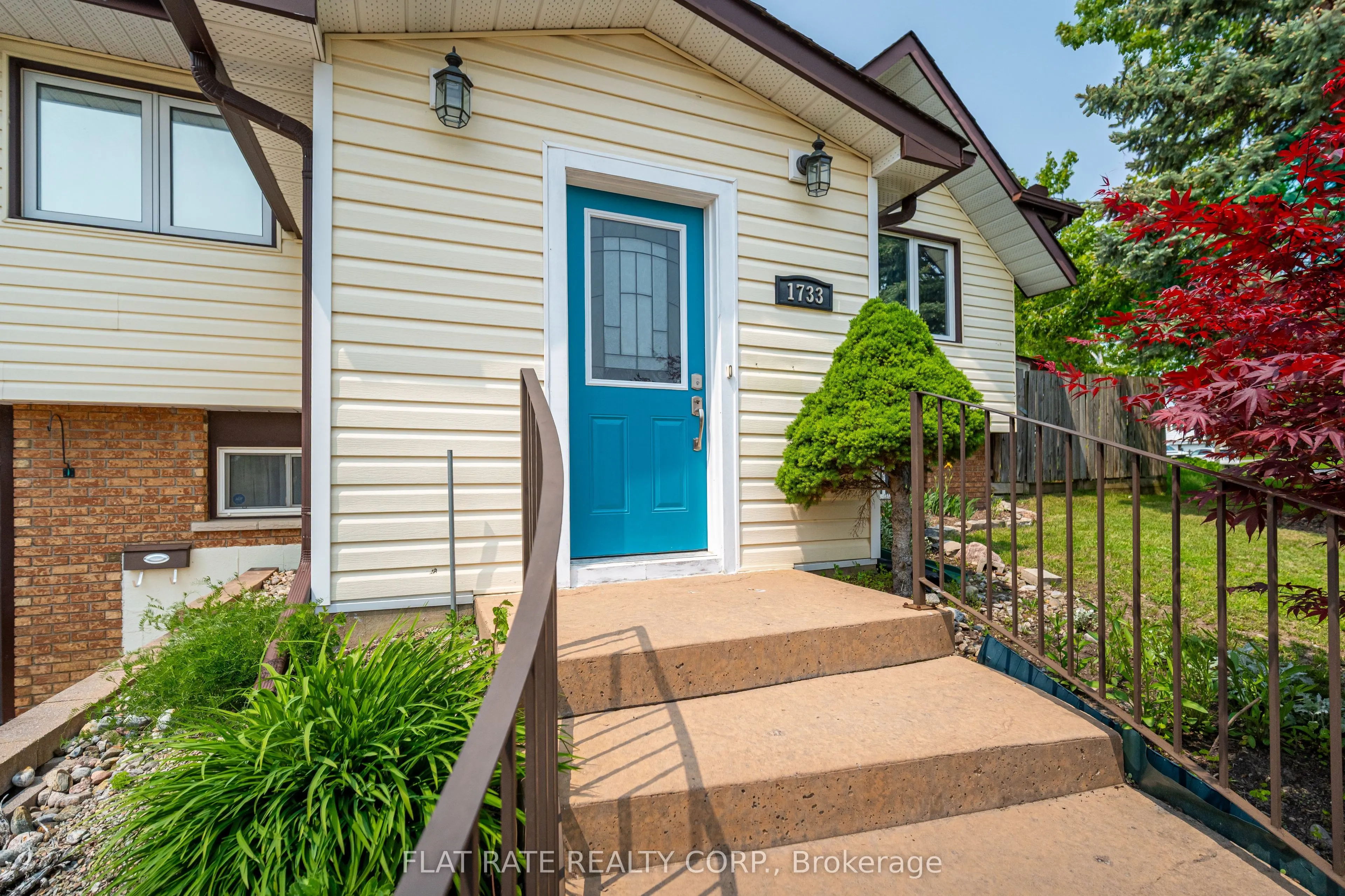 1733 Stewartcroft Crescent