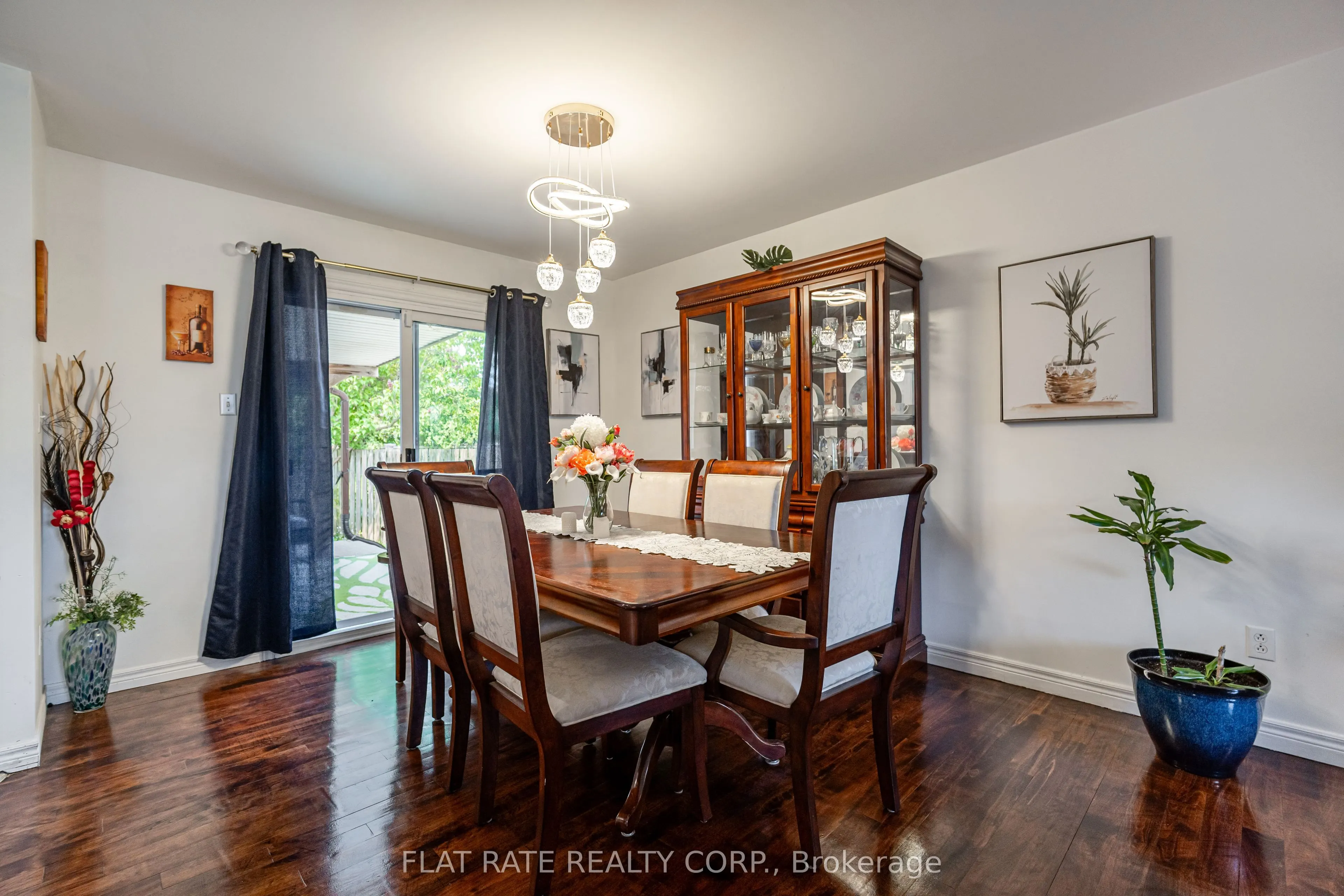 1733 Stewartcroft Crescent