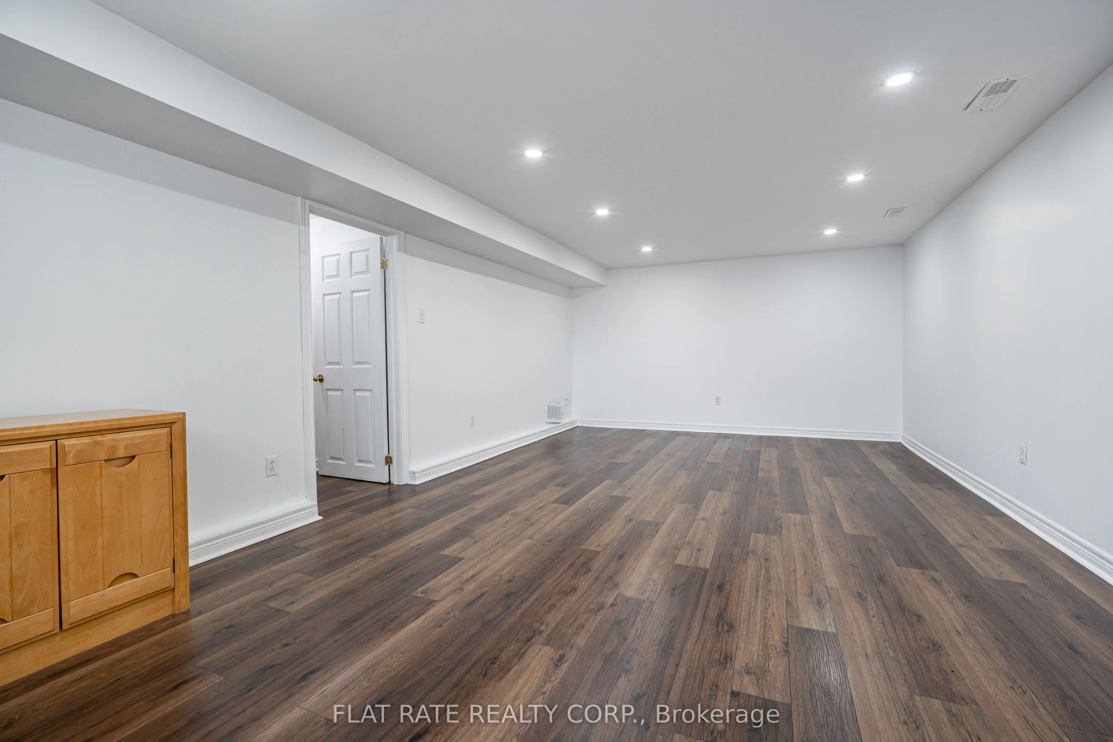 1733 Stewartcroft Crescent