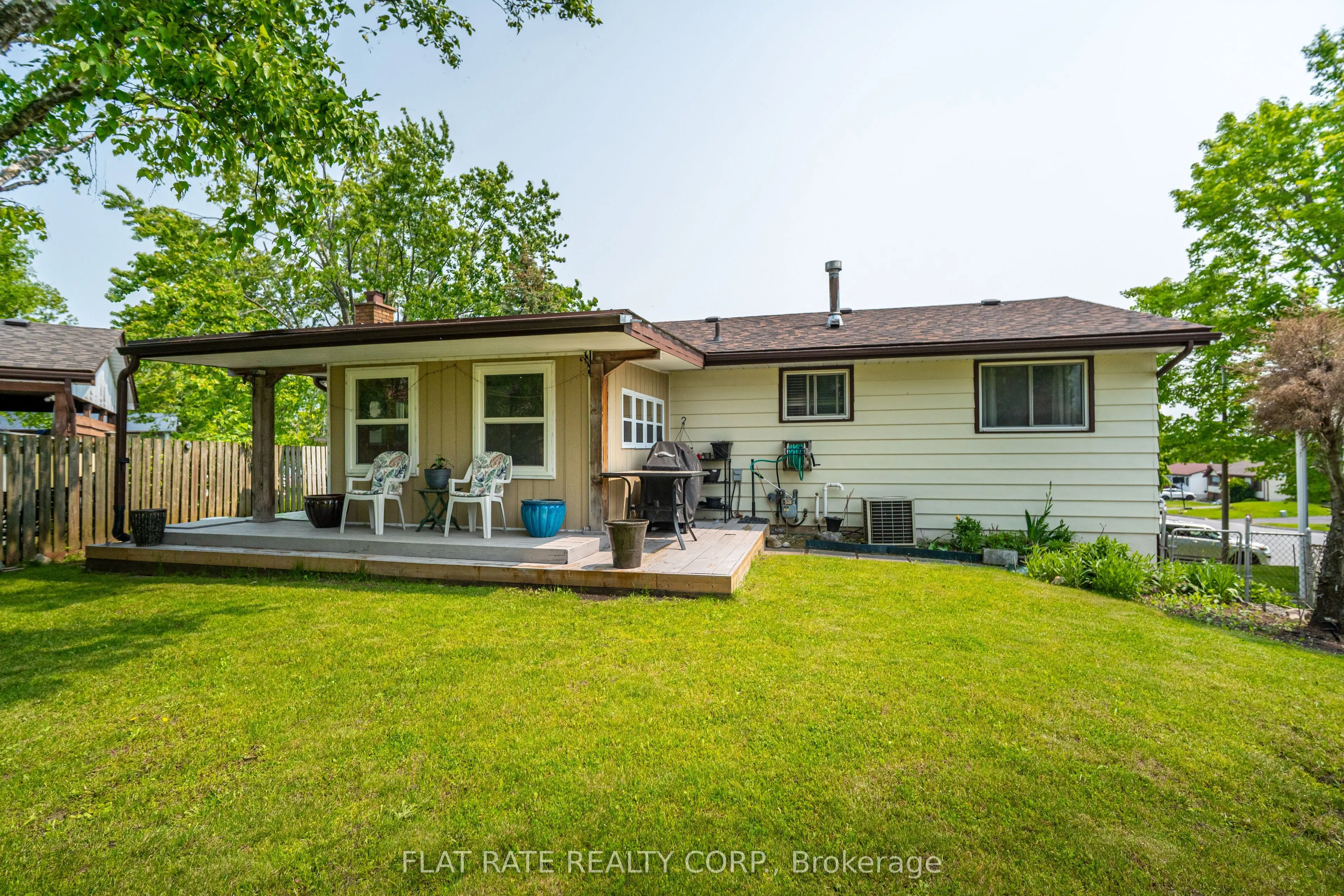 1733 Stewartcroft Crescent