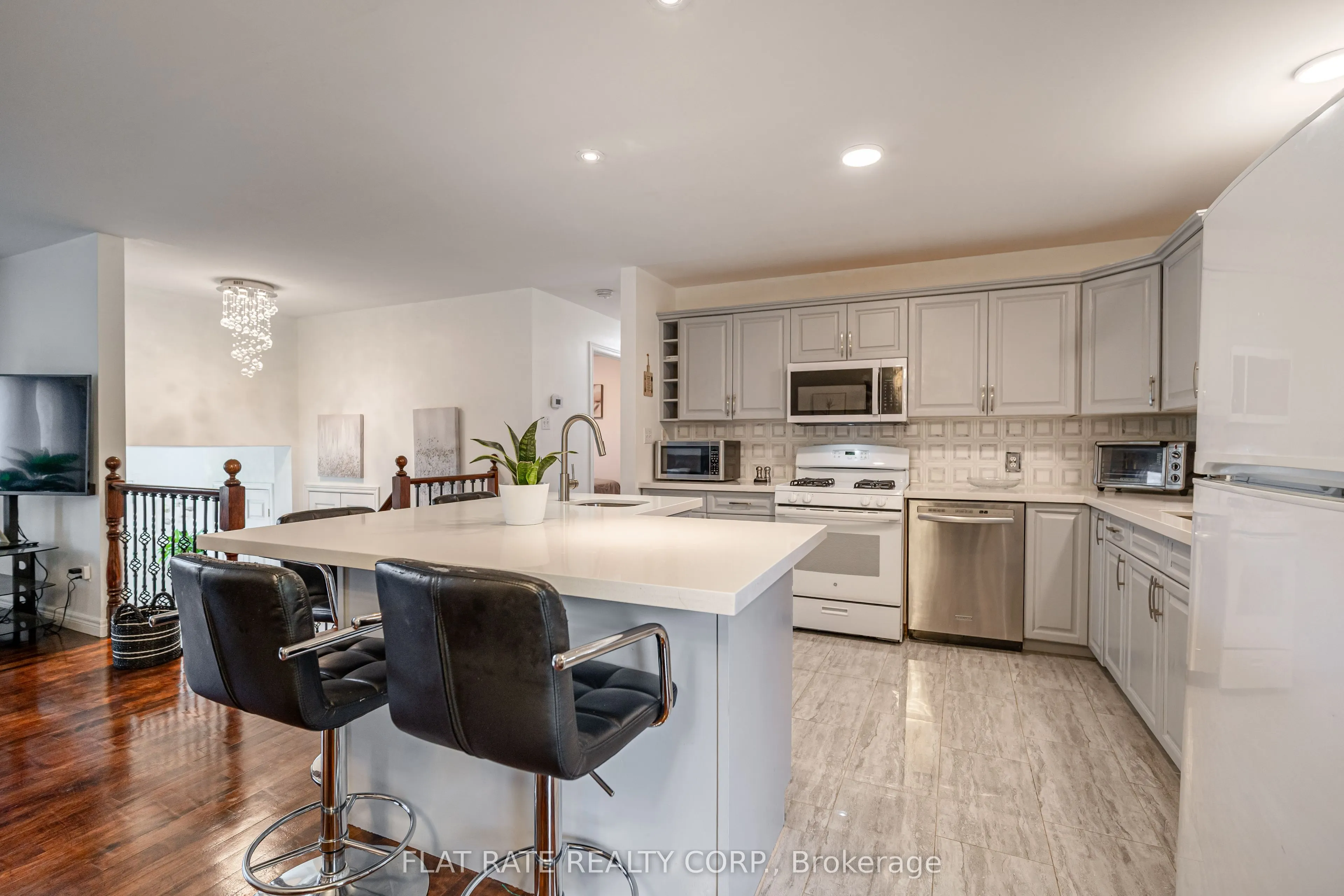 1733 Stewartcroft Crescent