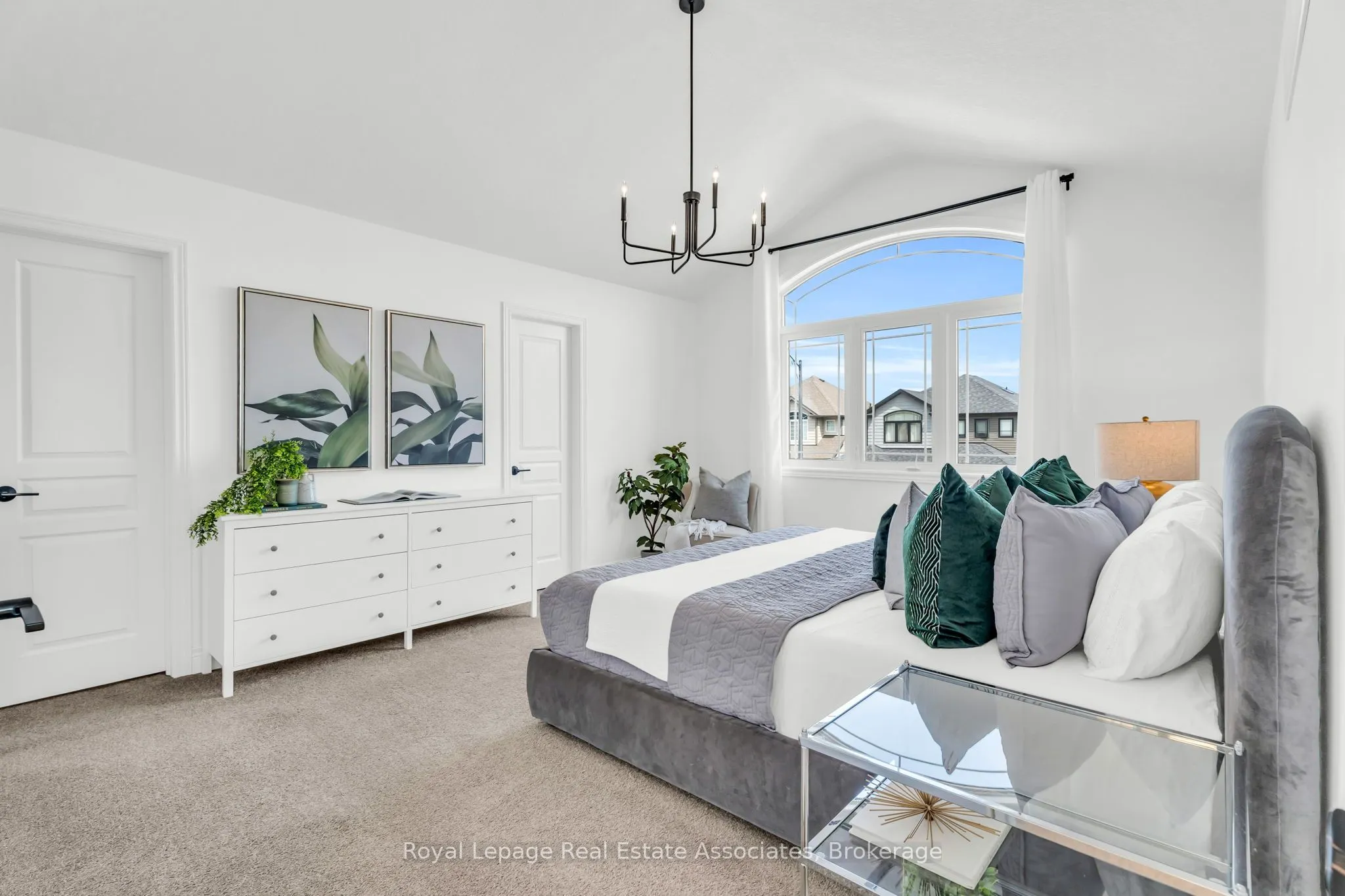 7 Sparrow Crescent