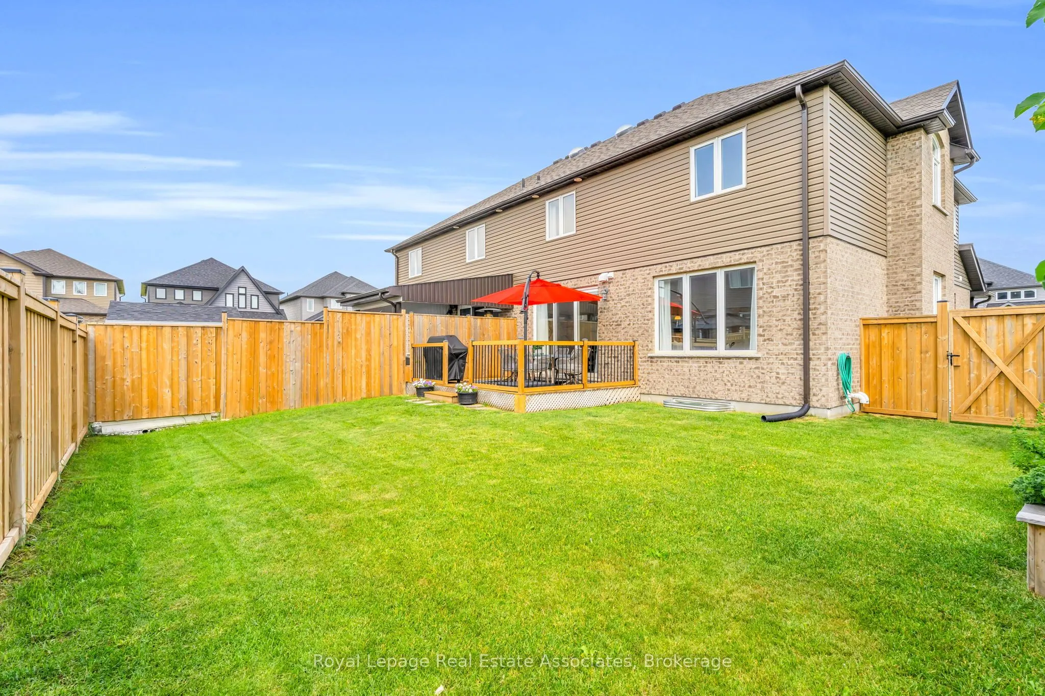 7 Sparrow Crescent