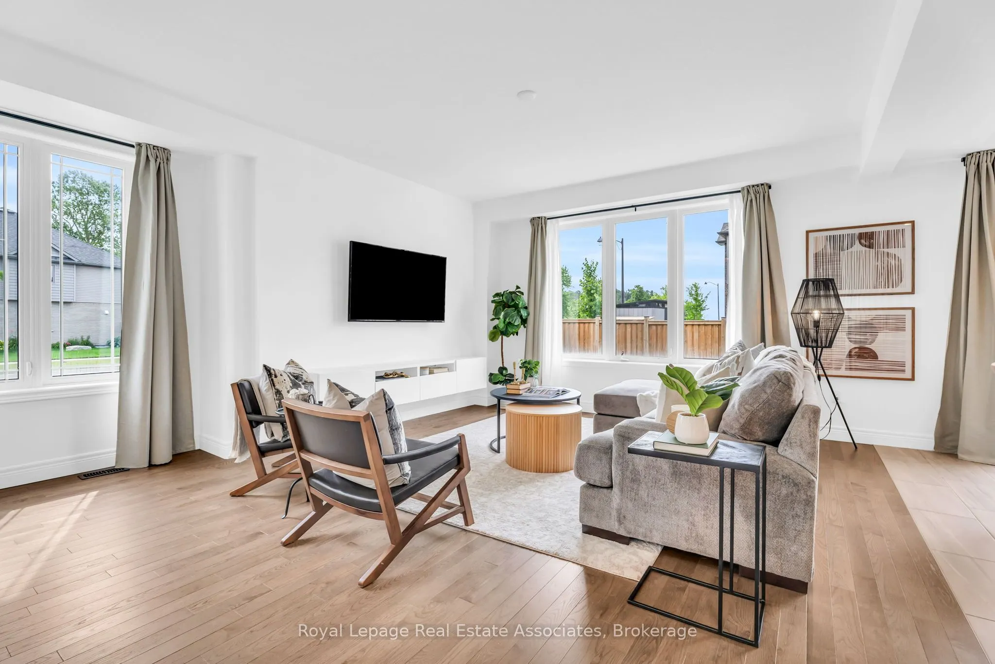 7 Sparrow Crescent