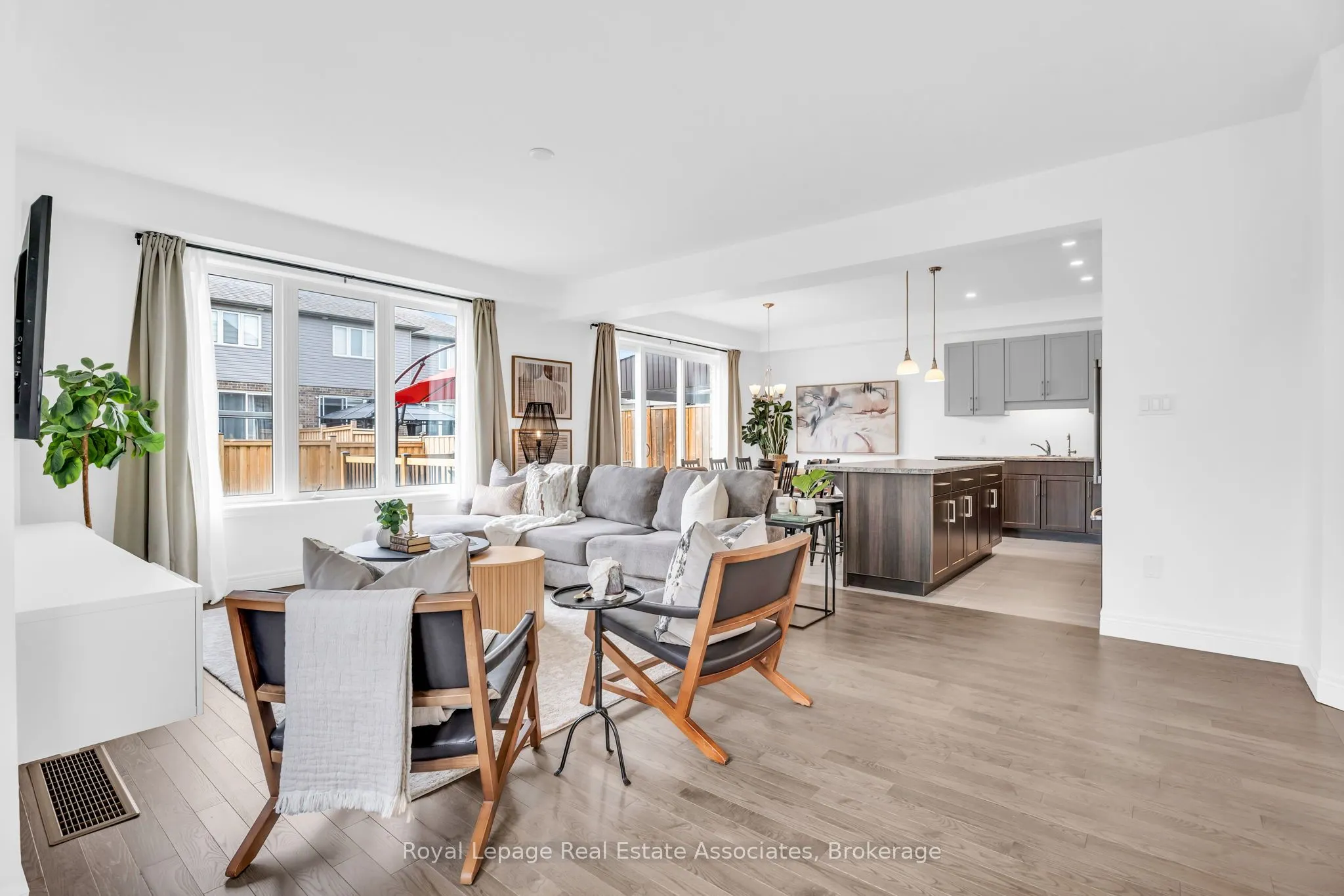 7 Sparrow Crescent