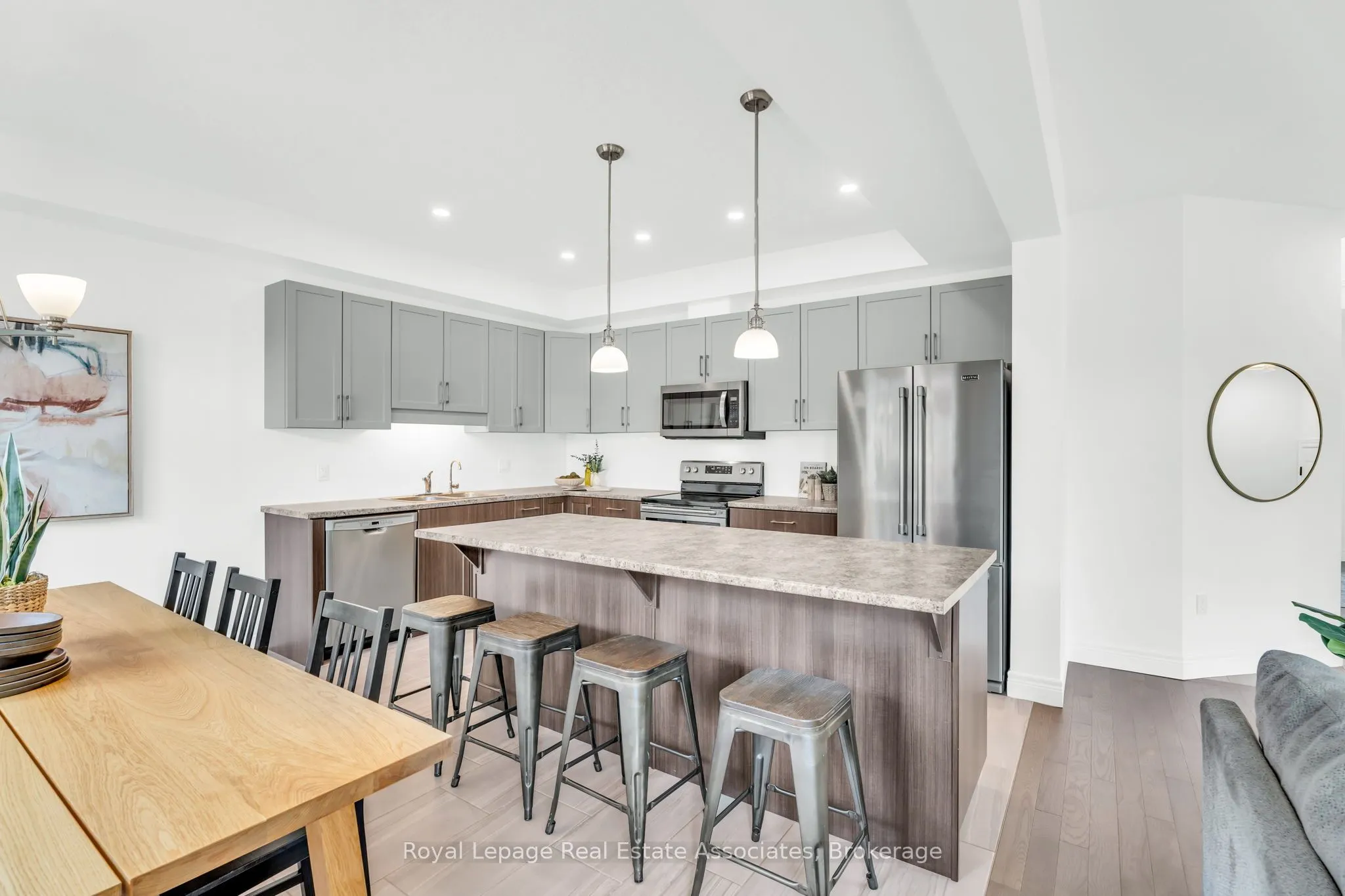 7 Sparrow Crescent