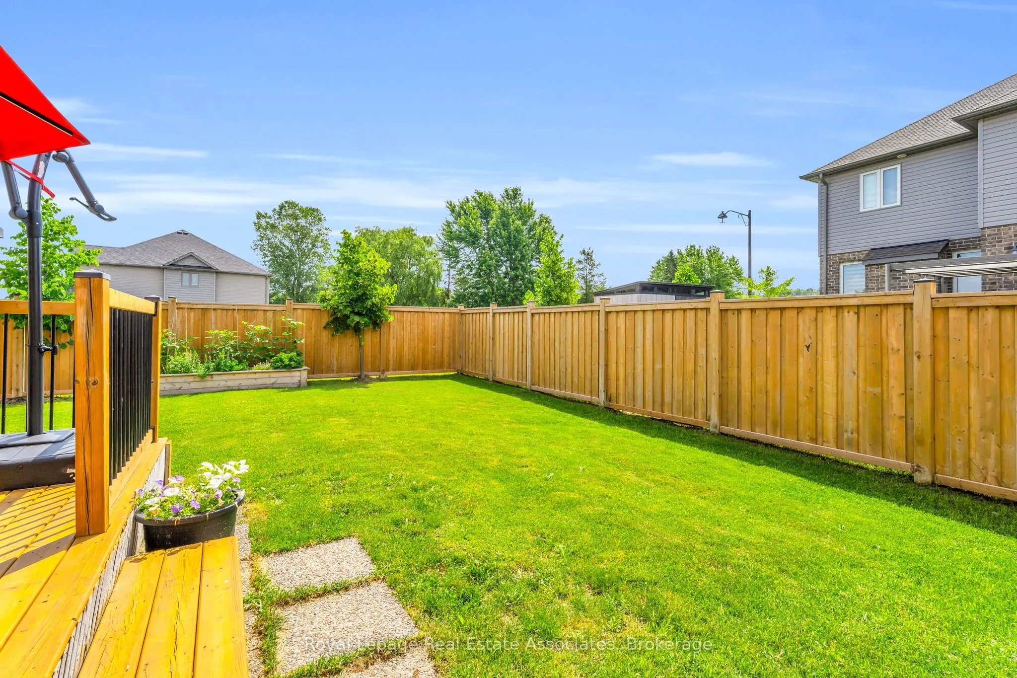 7 Sparrow Crescent