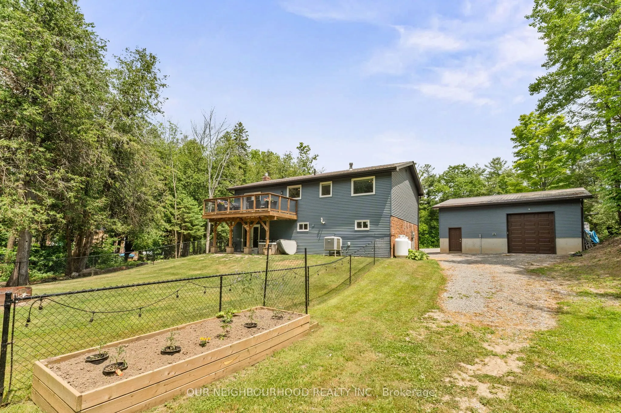52 Summer Lane
