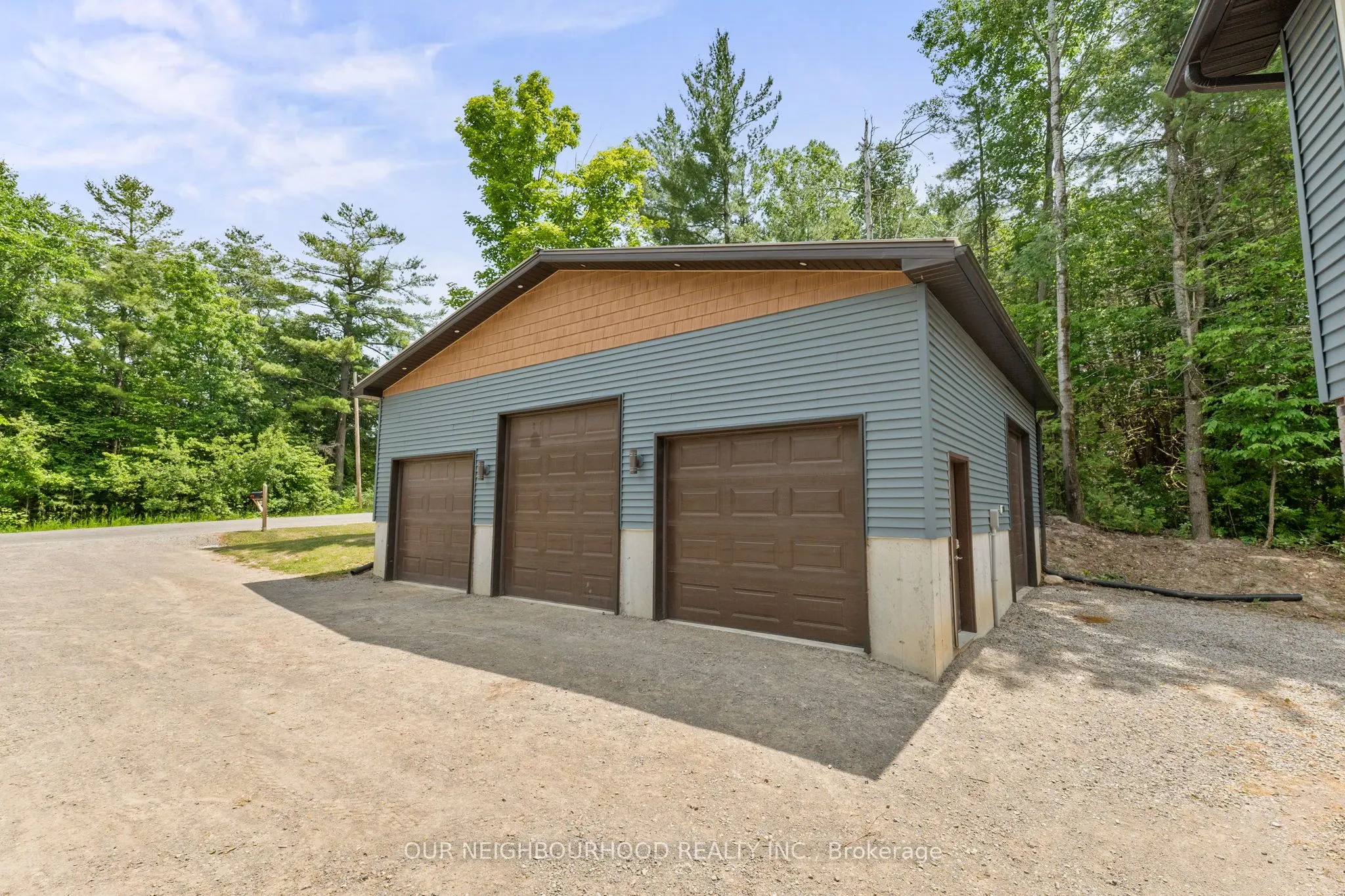 52 Summer Lane