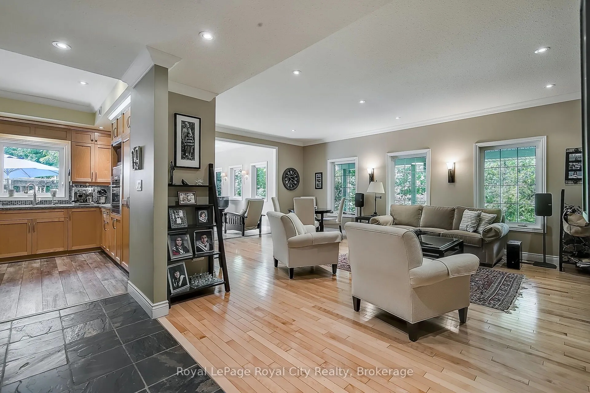 12 Kilkenny Place
