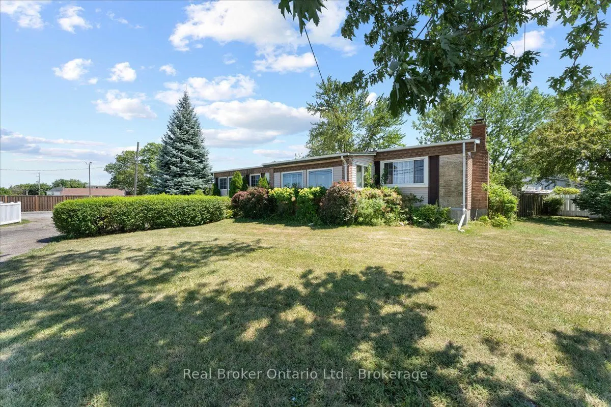 241 St. Paul Street W, #241
