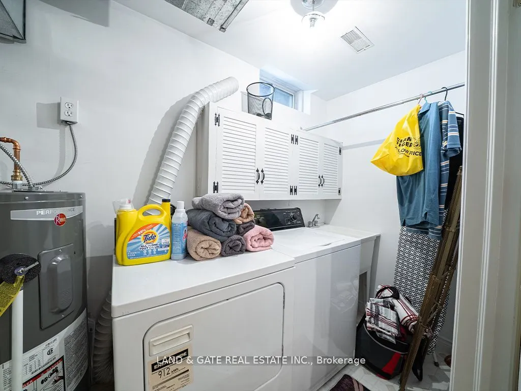 245 Elgin Street, #502
