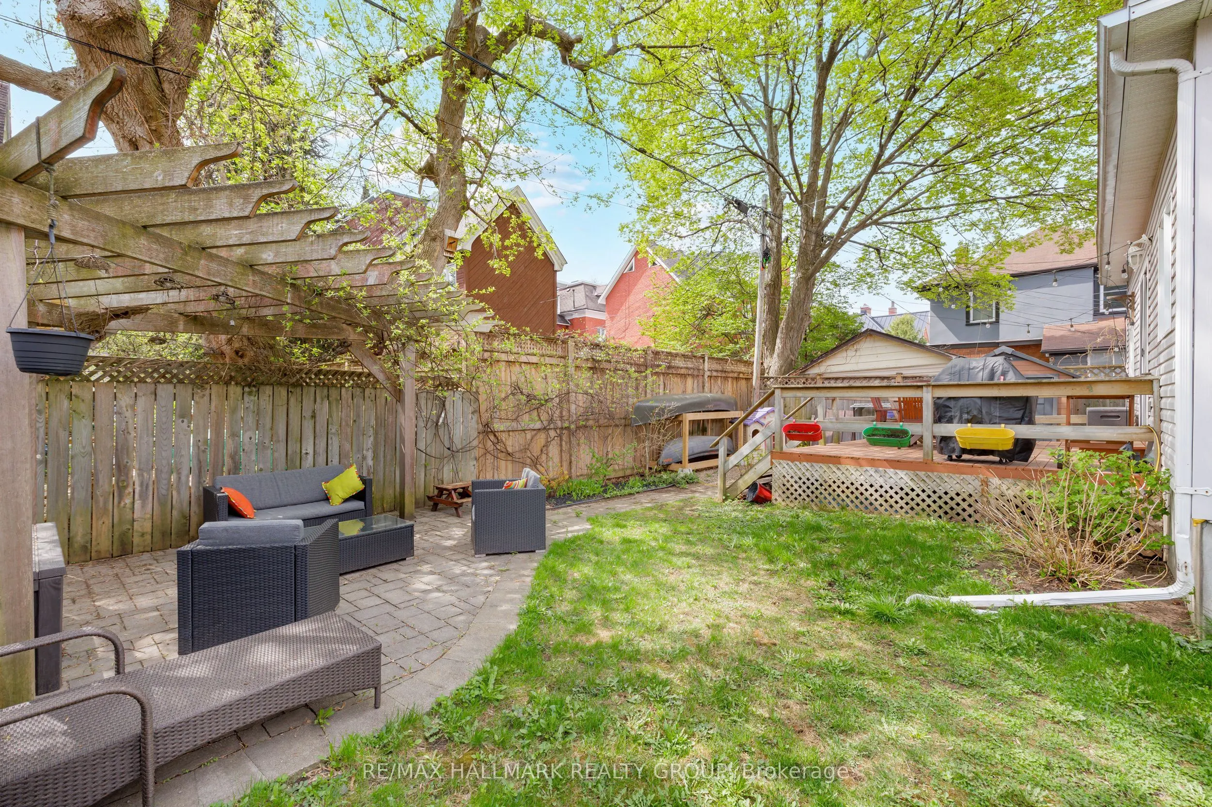 396 Daly Avenue