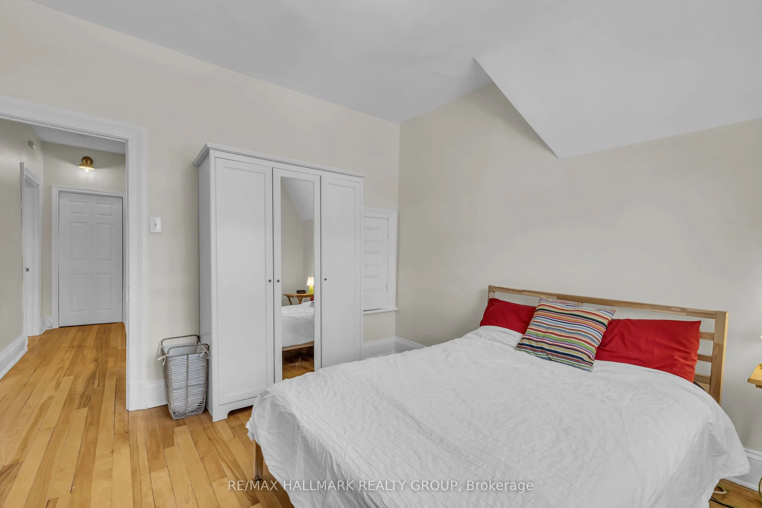 396 Daly Avenue