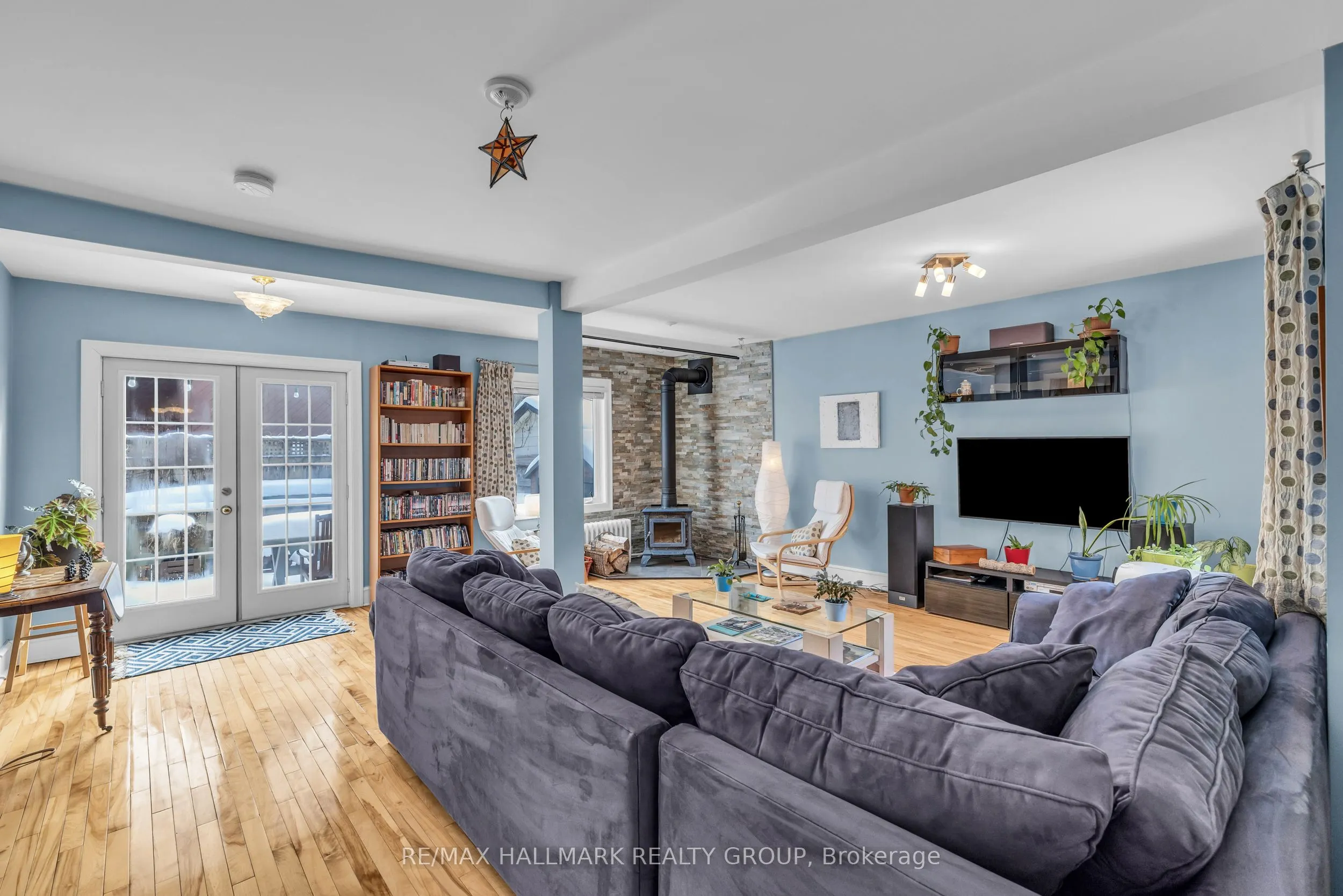 396 Daly Avenue