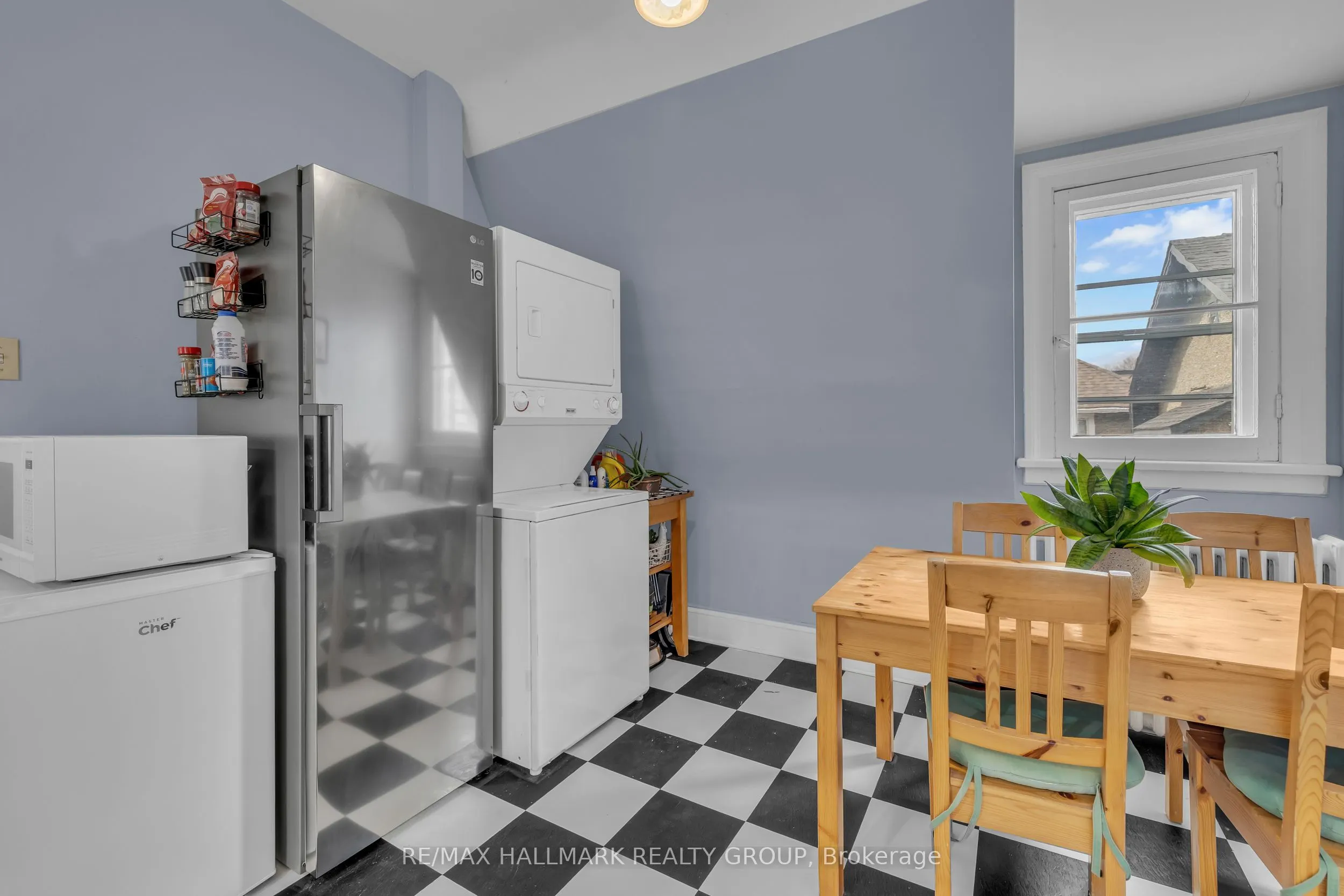 396 Daly Avenue