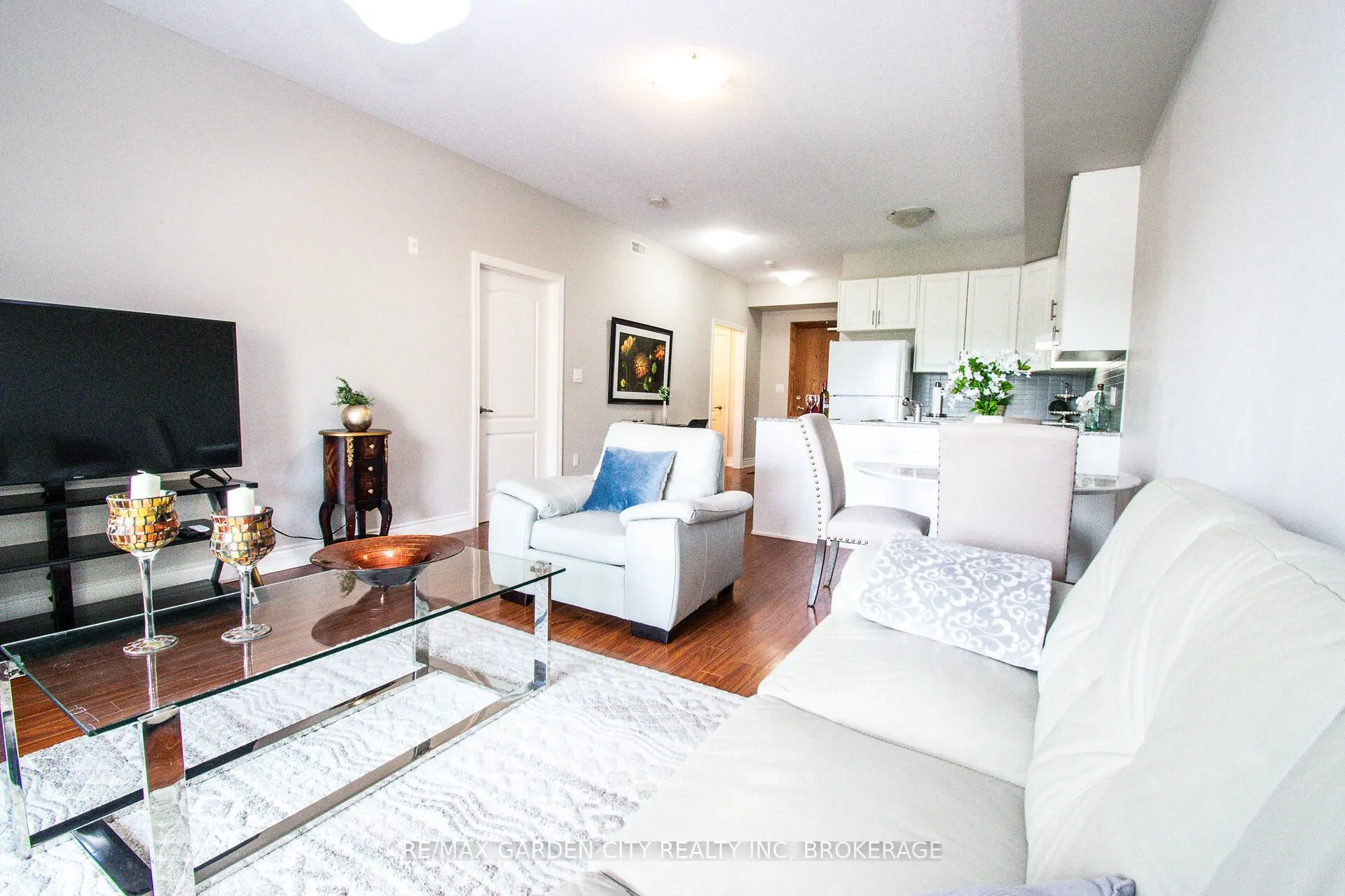 8111 Forest Glen Drive, #320