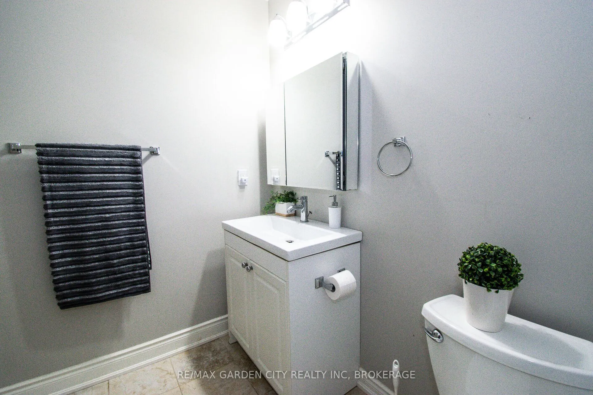 8111 Forest Glen Drive, #320