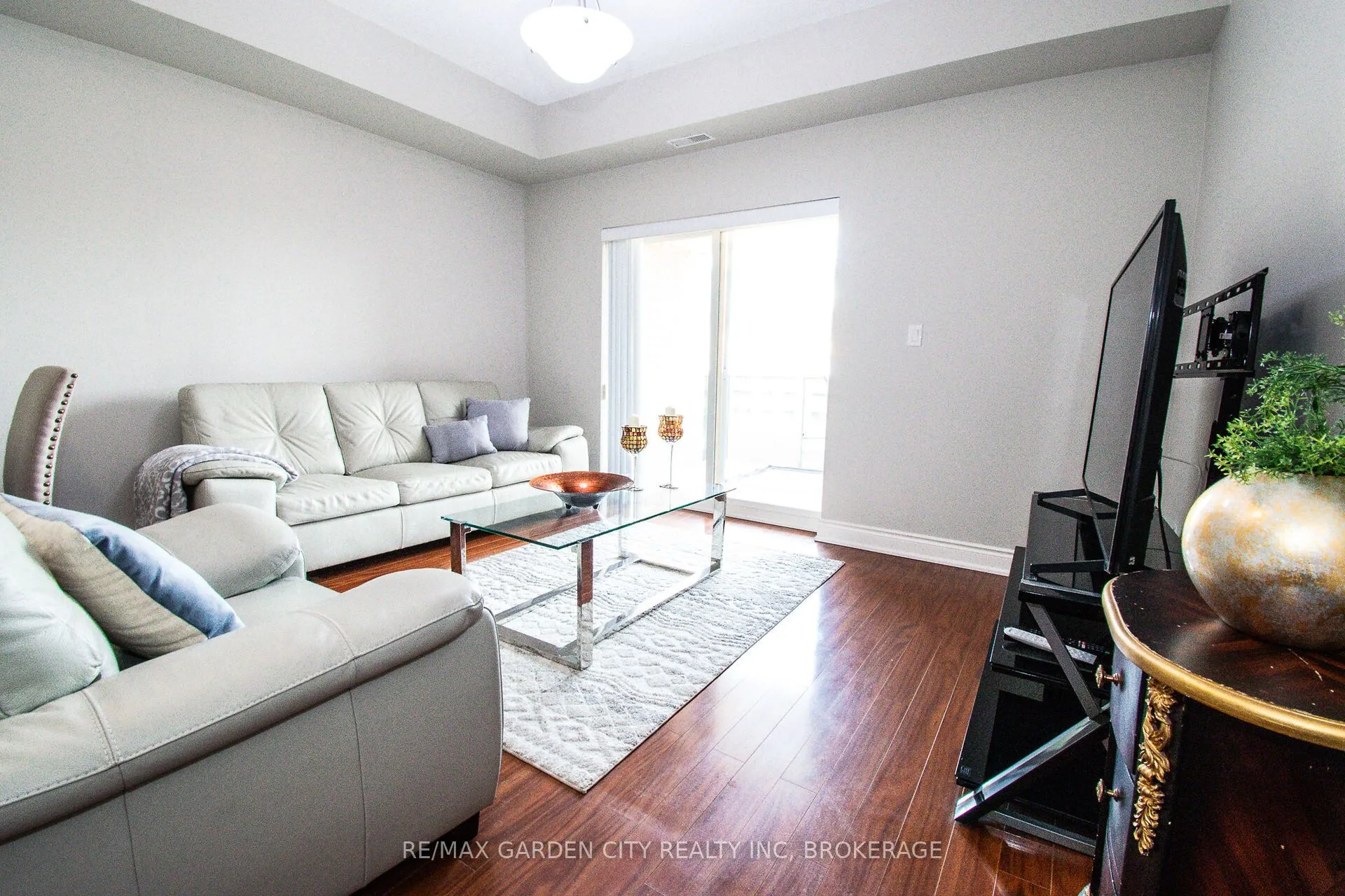 8111 Forest Glen Drive, #320
