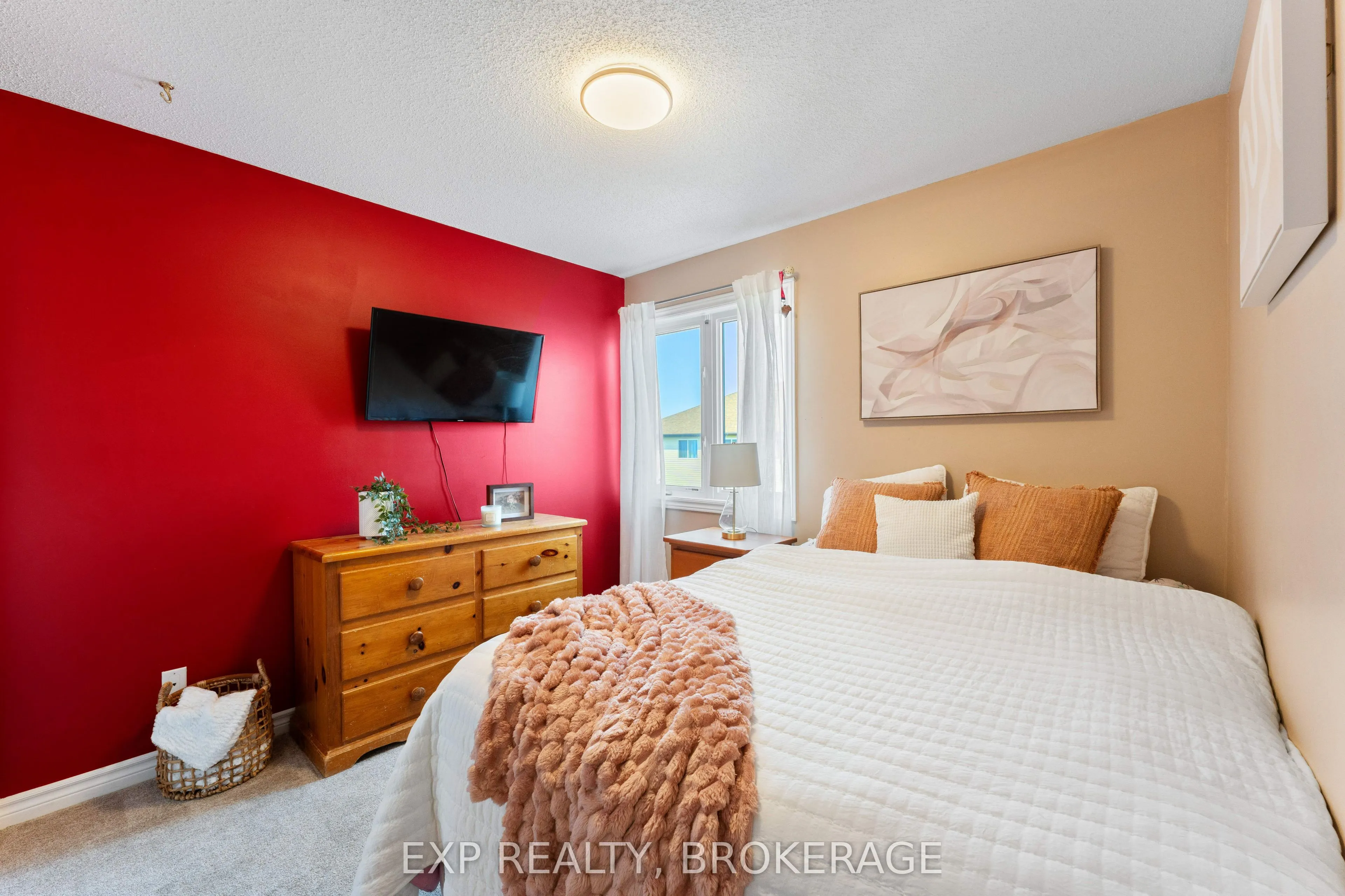 1614 Crimson Crescent
