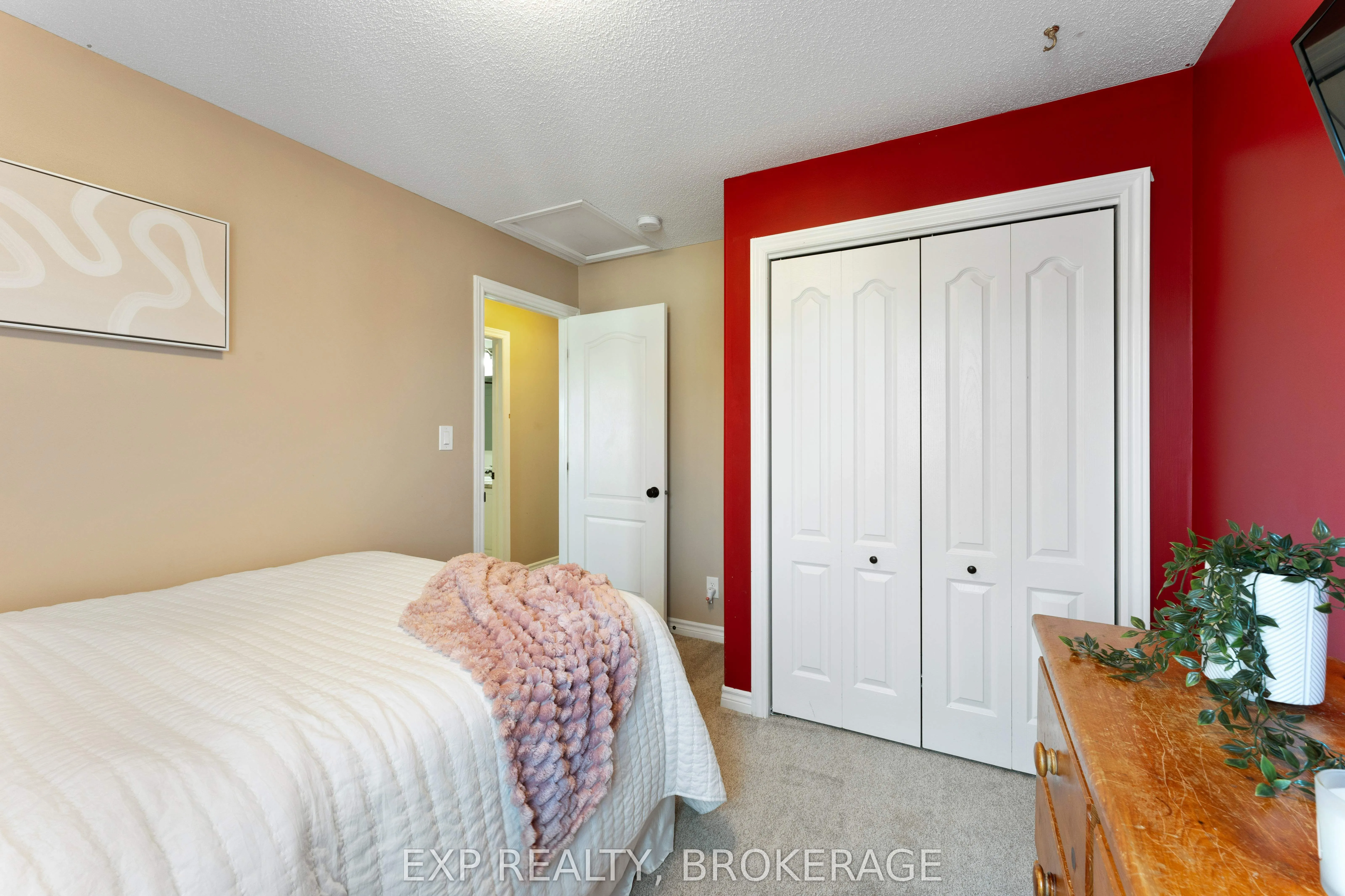 1614 Crimson Crescent