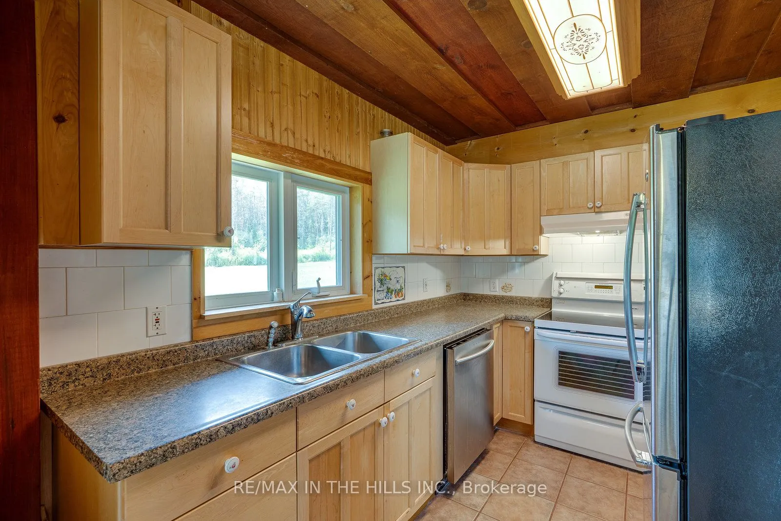 6 Shell Crescent
