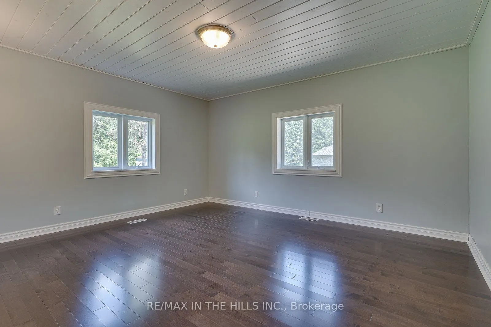 6 Shell Crescent