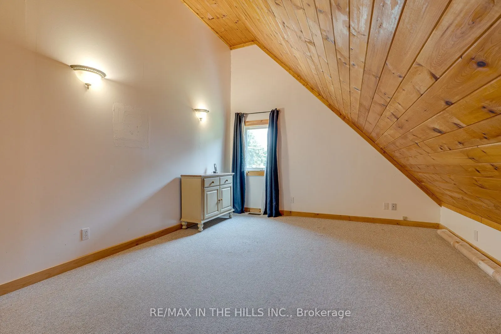 6 Shell Crescent