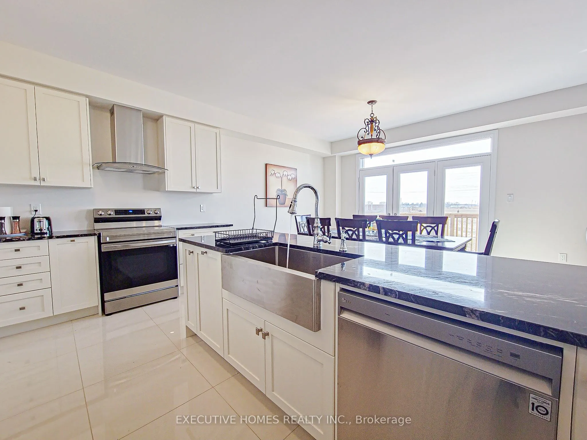 110 Explorer Way