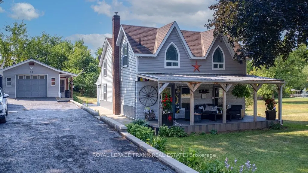 165 St Lawrence Street W
