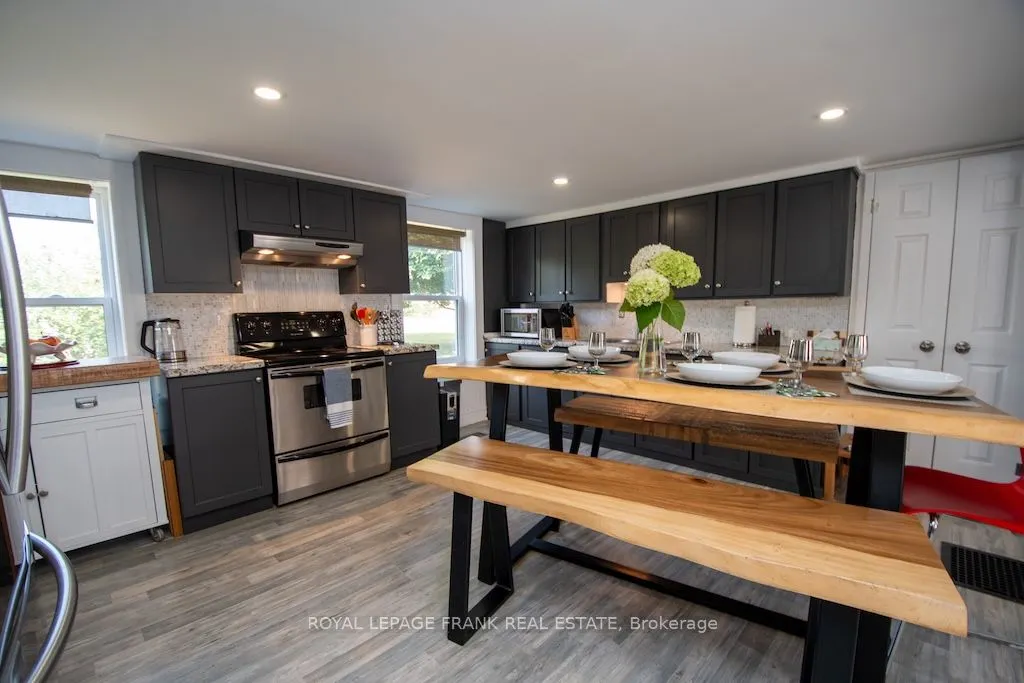 165 St Lawrence Street W