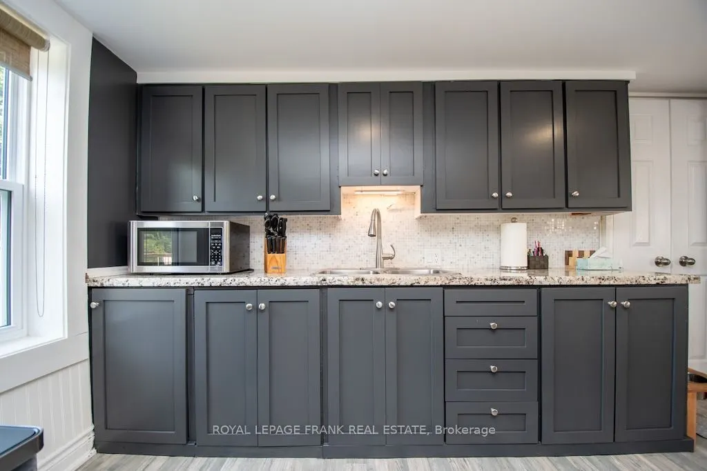 165 St Lawrence Street W