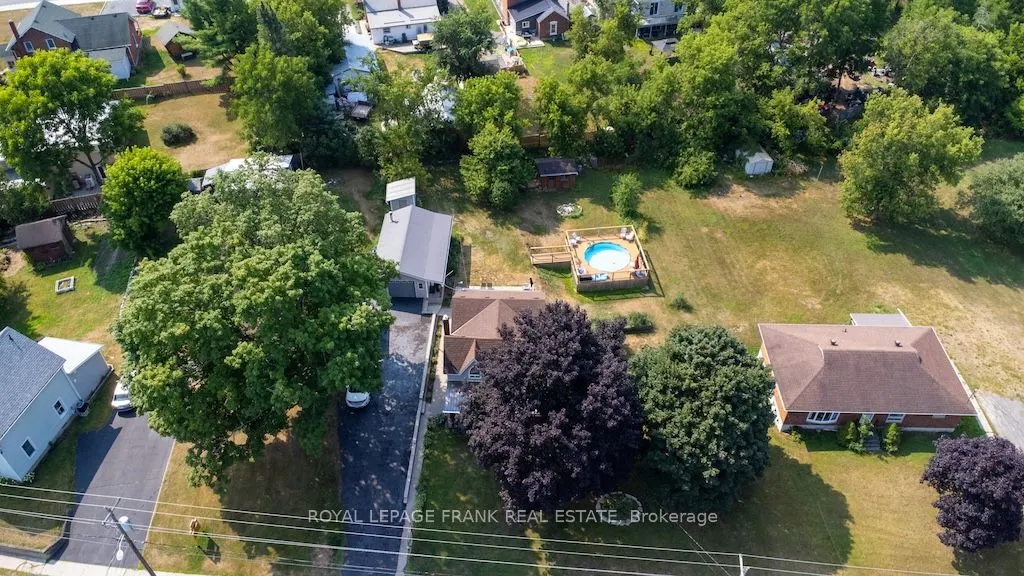 165 St Lawrence Street W