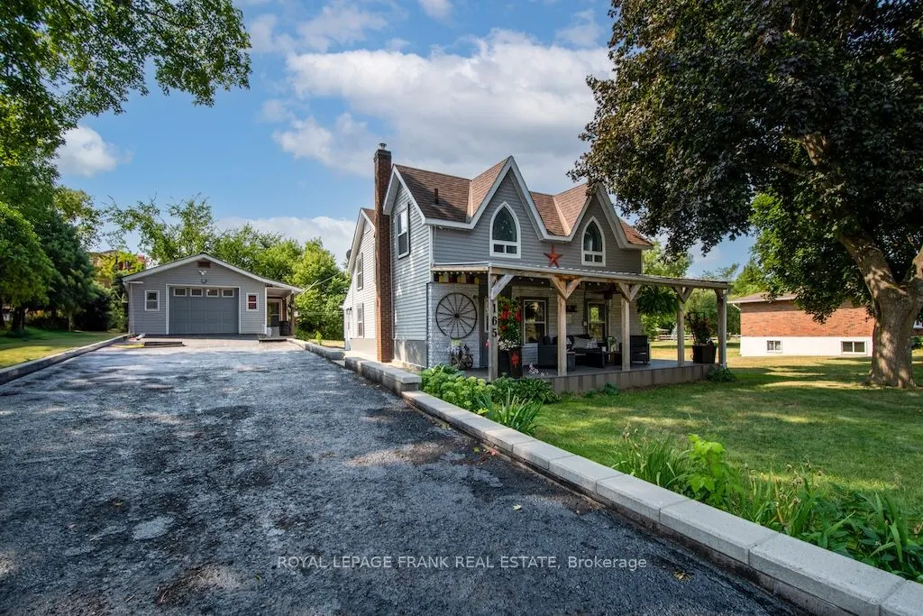 165 St Lawrence Street W