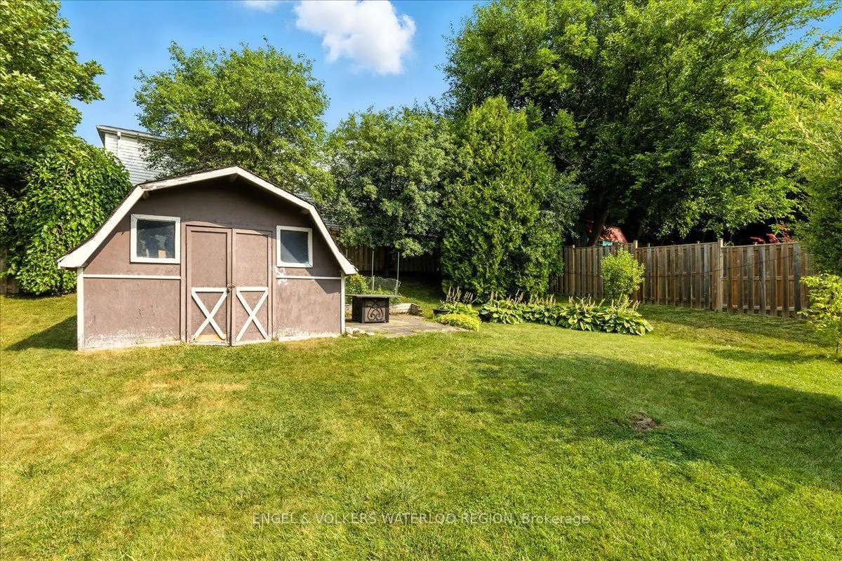 71 Bradbury Crescent