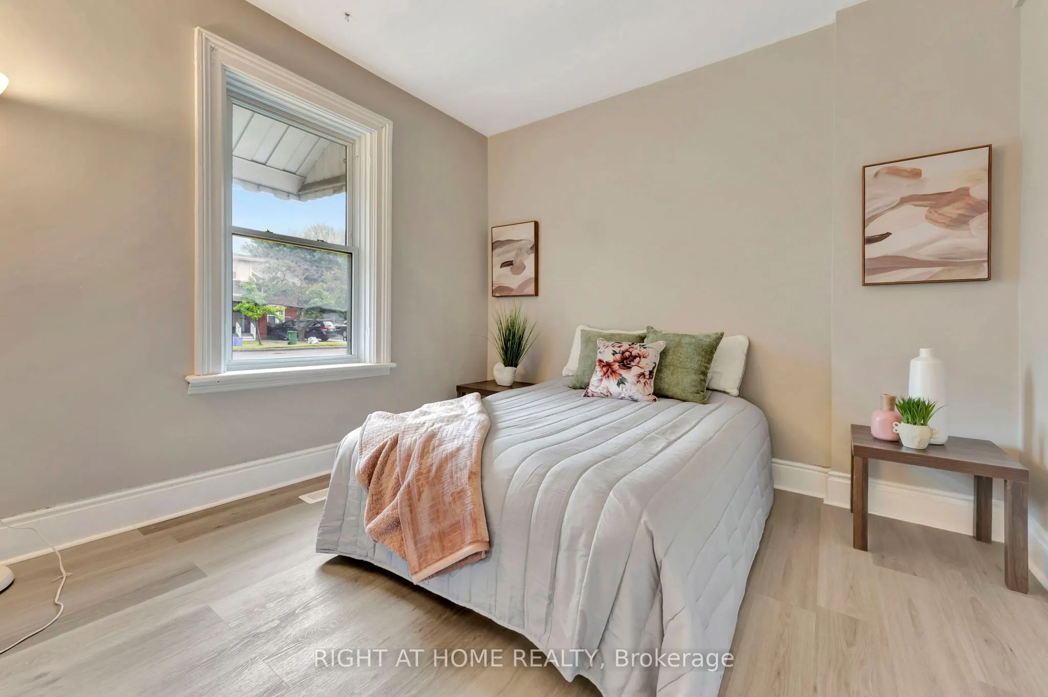 462 Upper Wellington Street