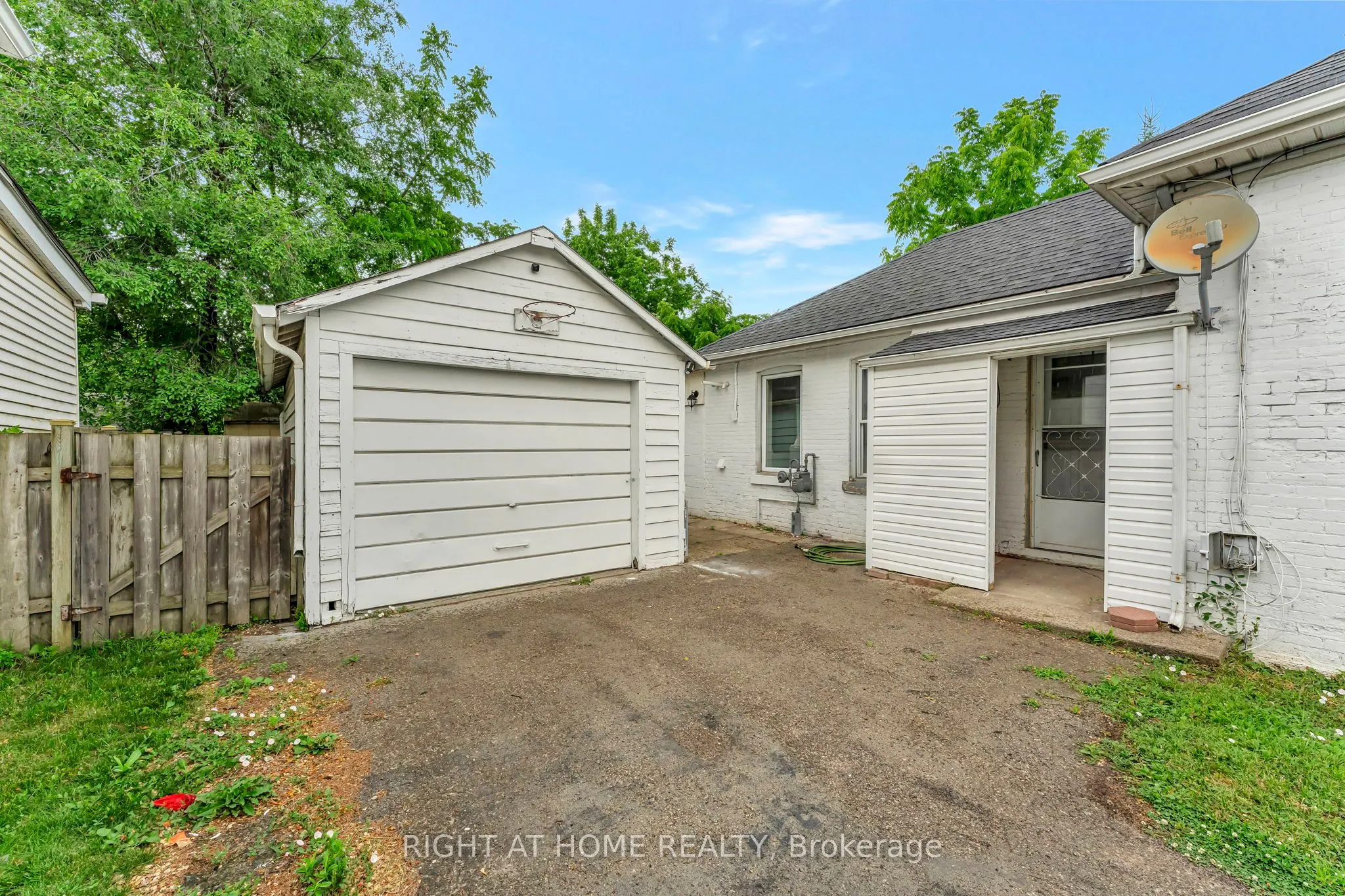 462 Upper Wellington Street