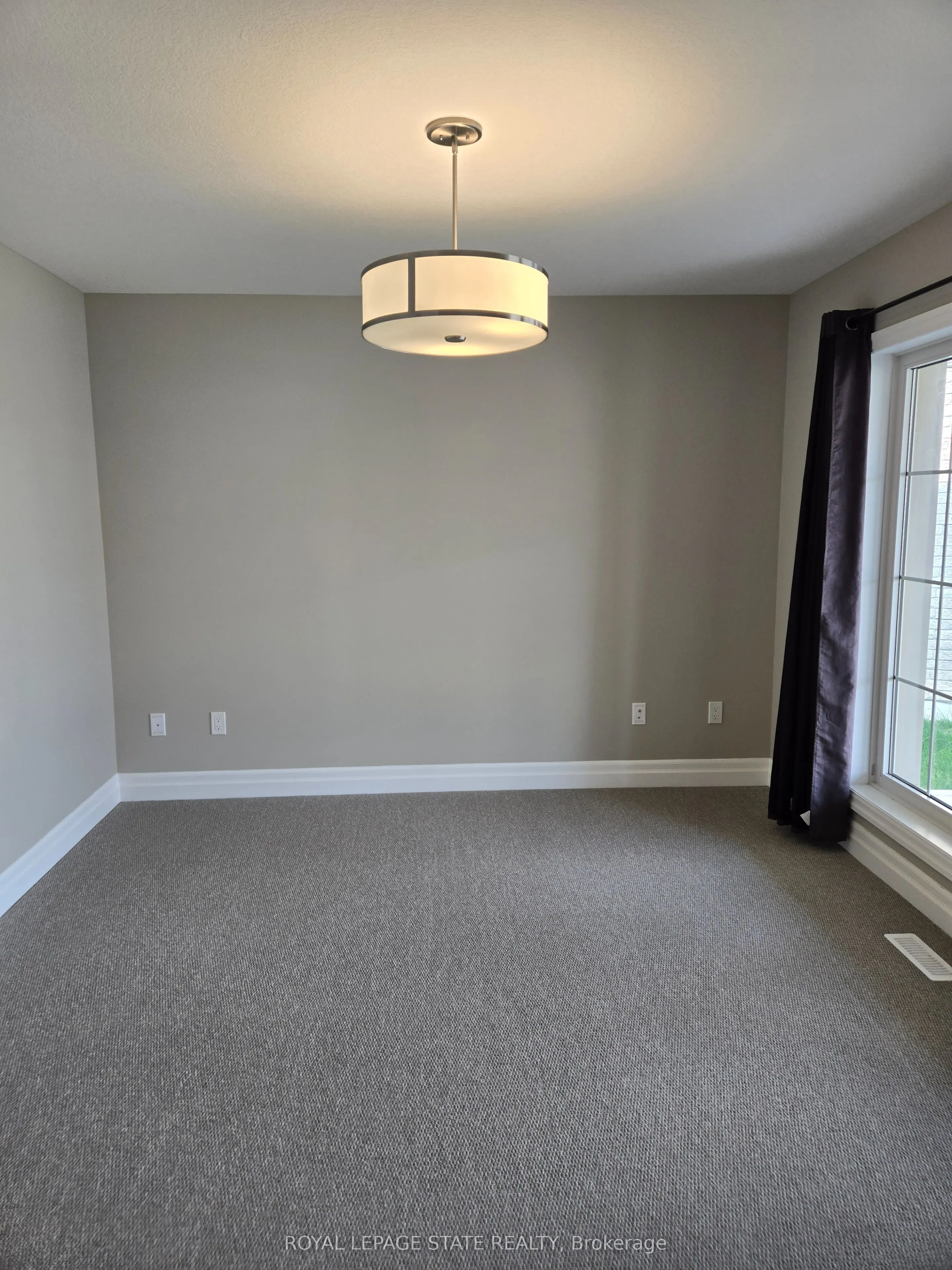 15 Dunning Way