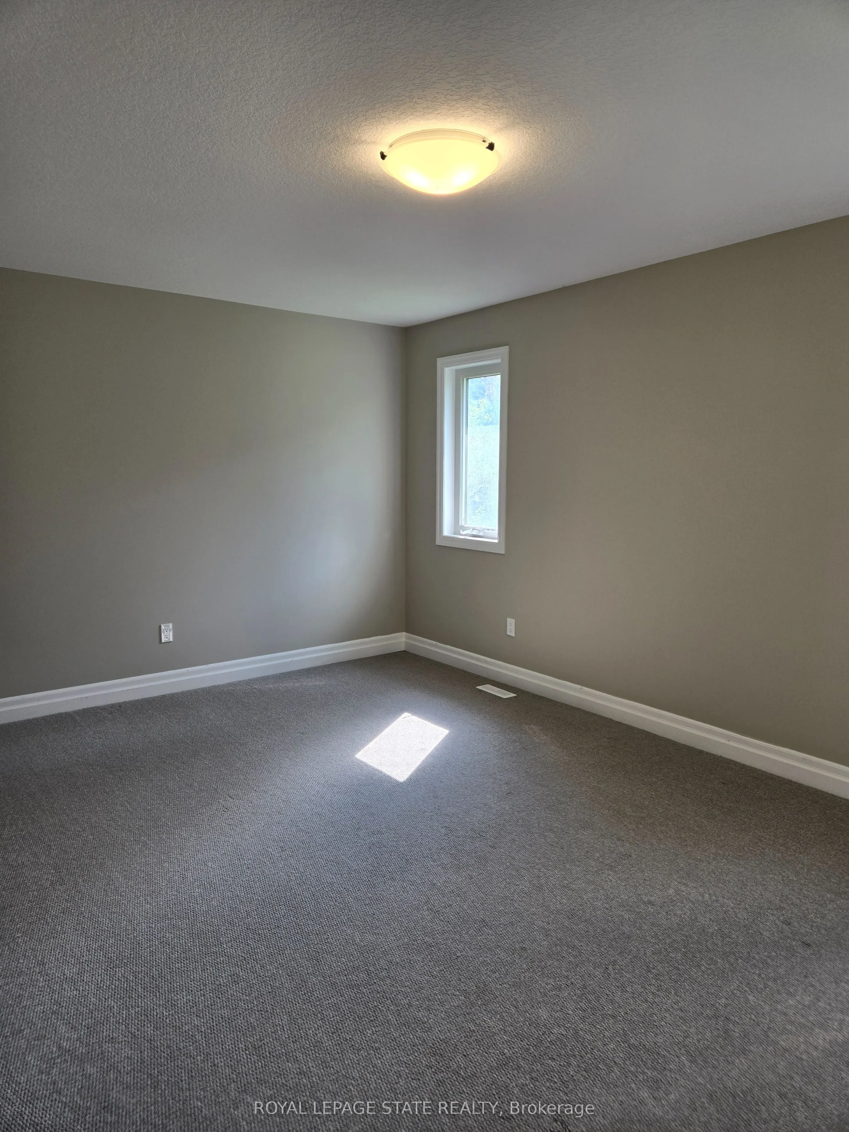 15 Dunning Way