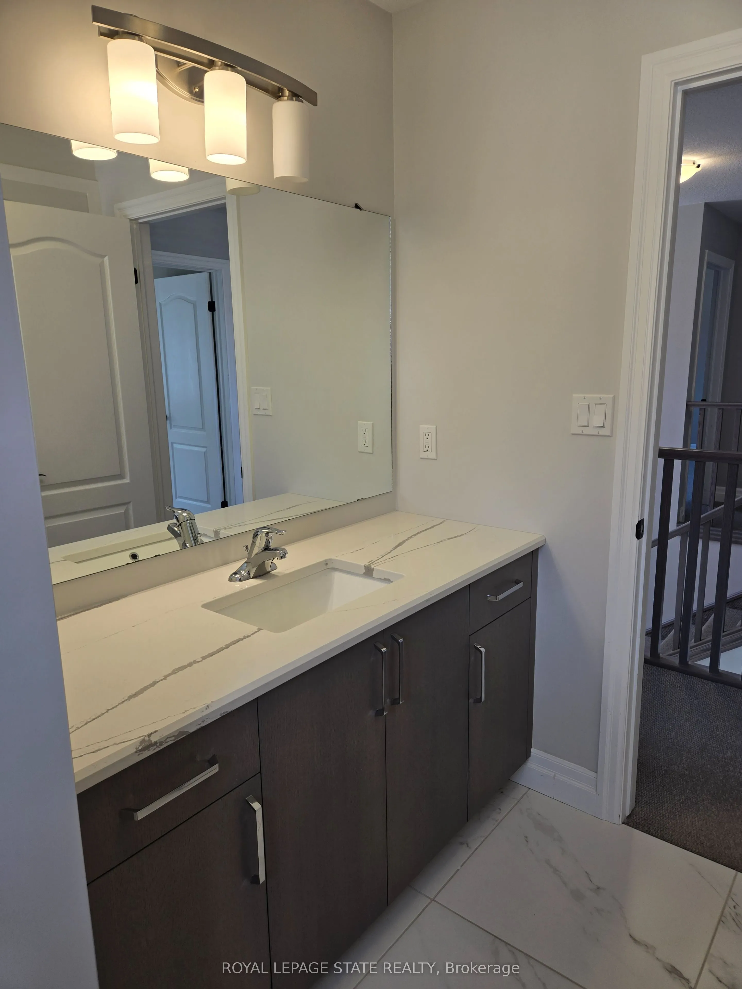 15 Dunning Way