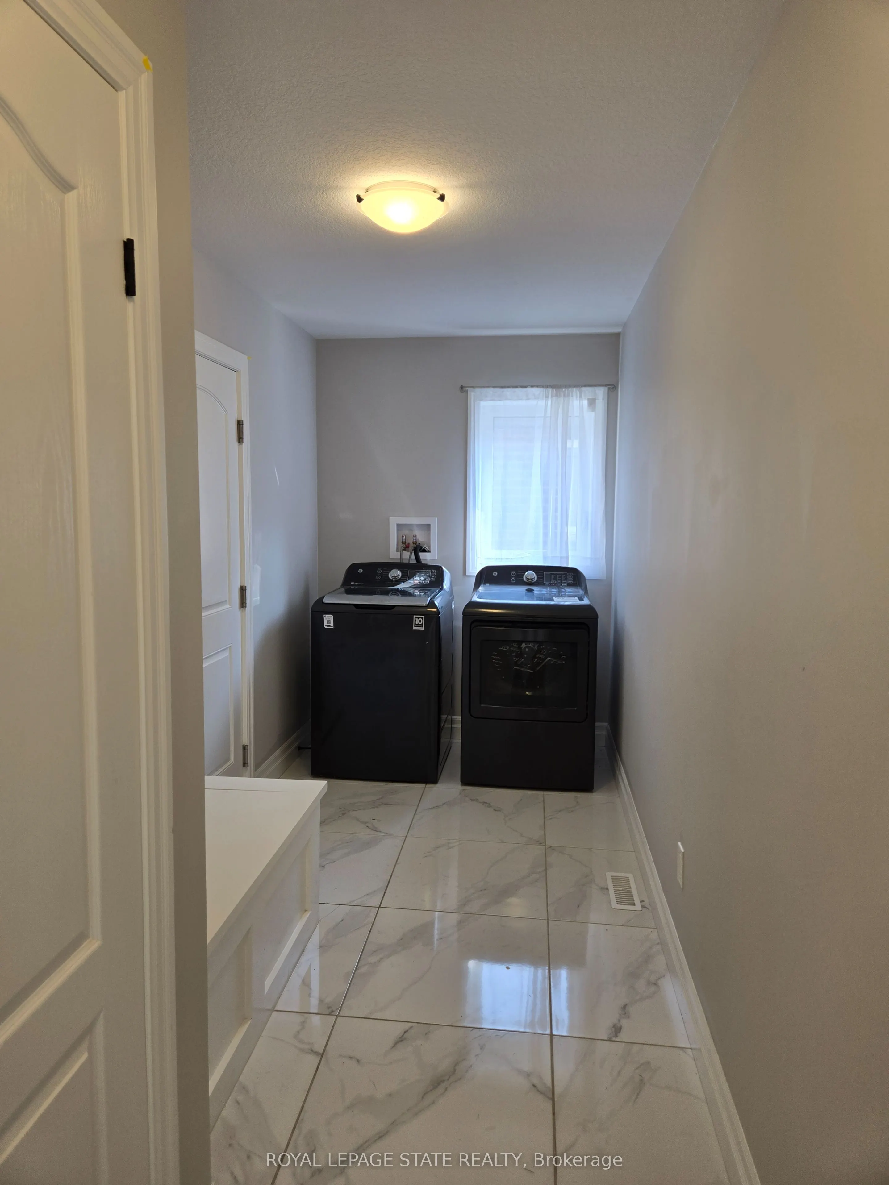 15 Dunning Way