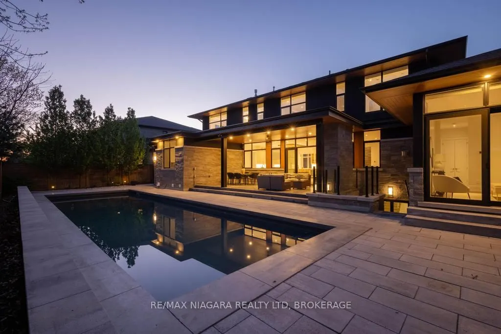11 Woodbourne Court