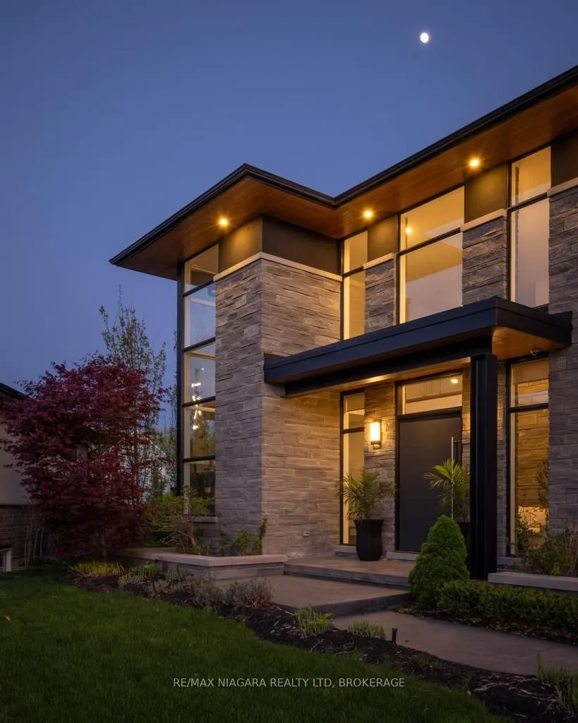 11 Woodbourne Court