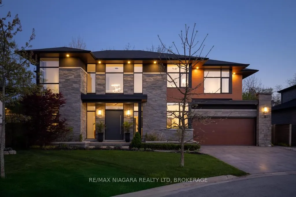11 Woodbourne Court